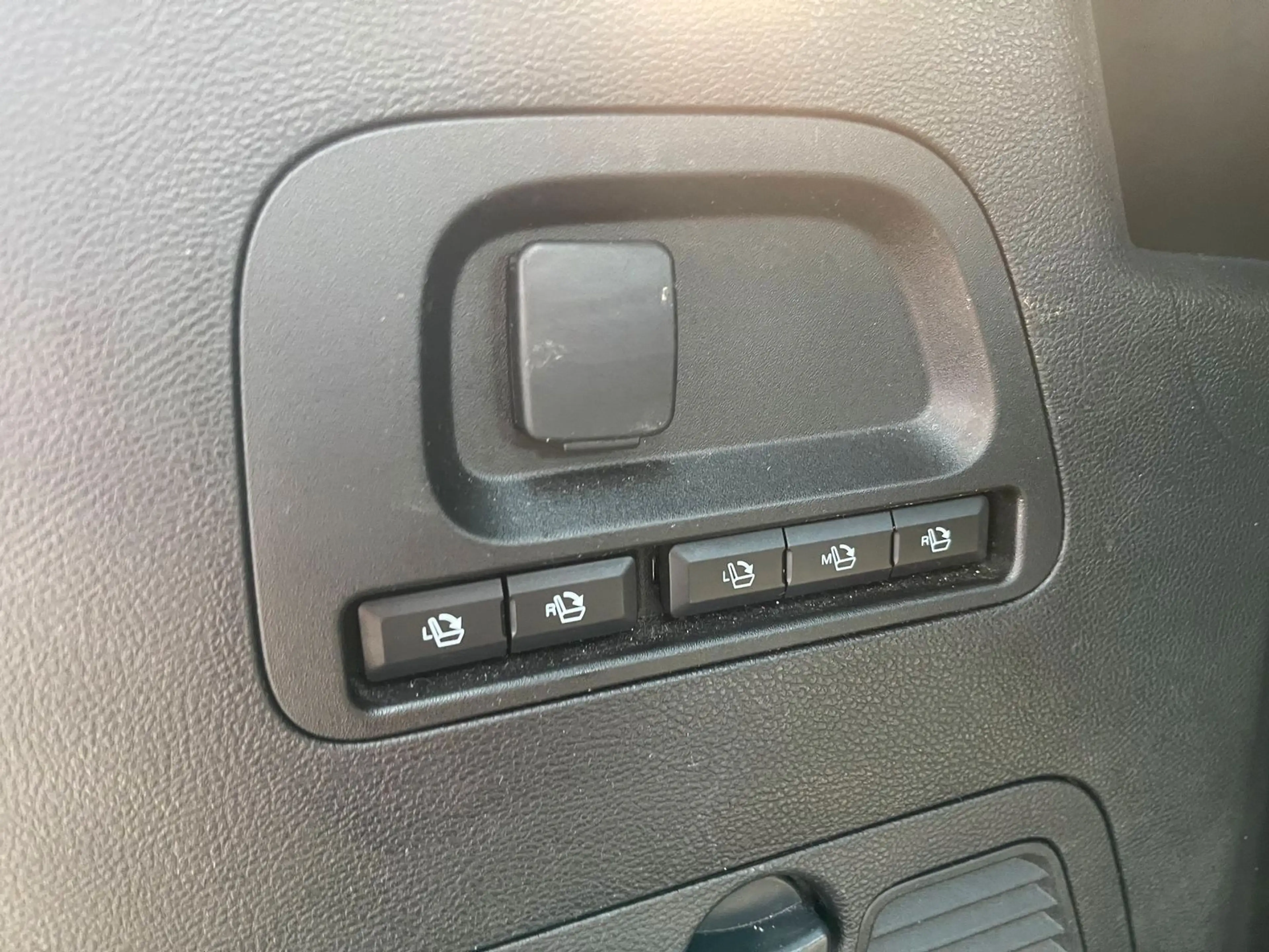 Ford S-Max ST-Line Navi+LED+Kamera+ACC — photo 7