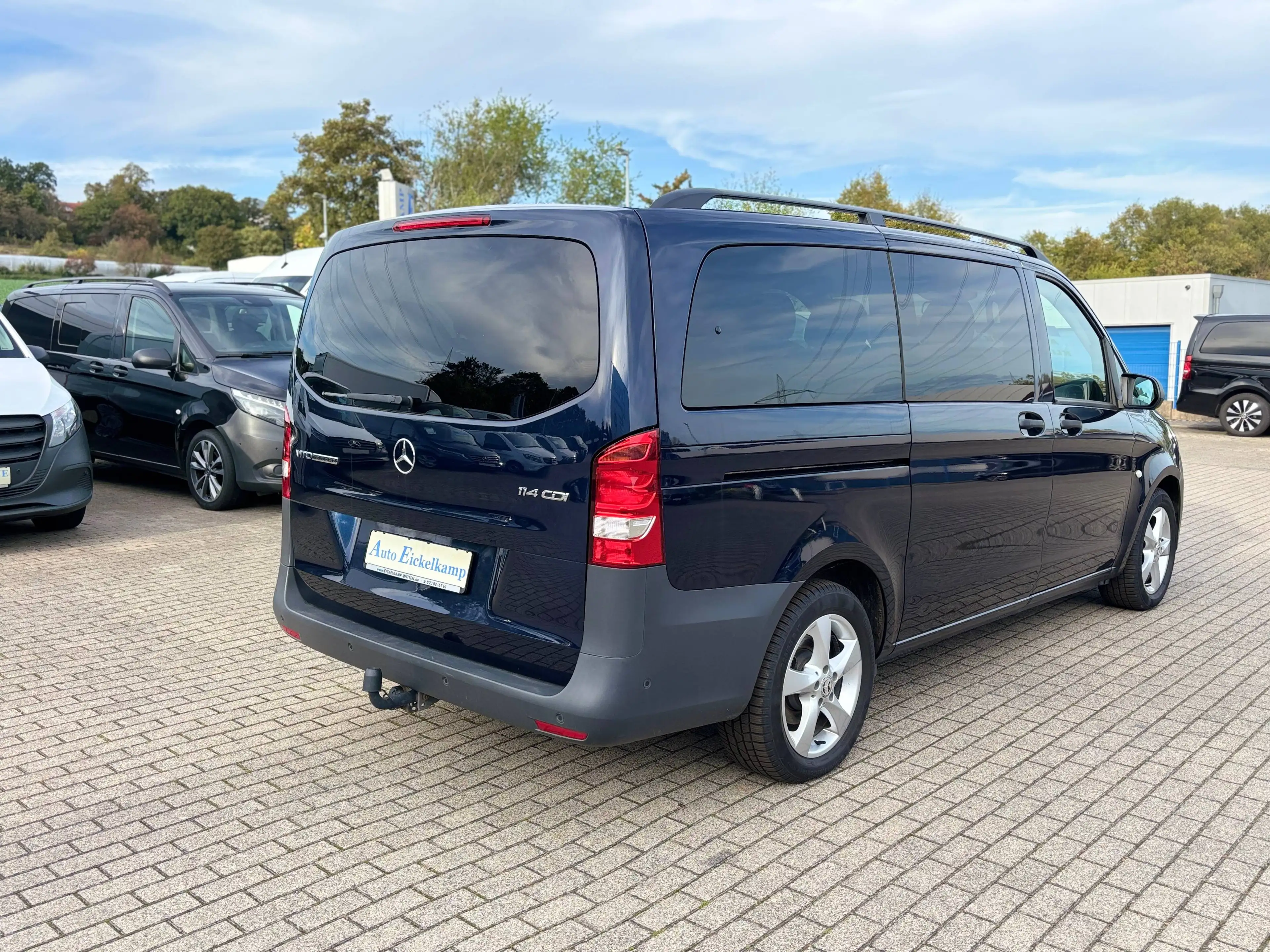 Mercedes-Benz Vito 114 BT 7G Tourer Pro lang AHK SHZ RFK NAVI — photo 4