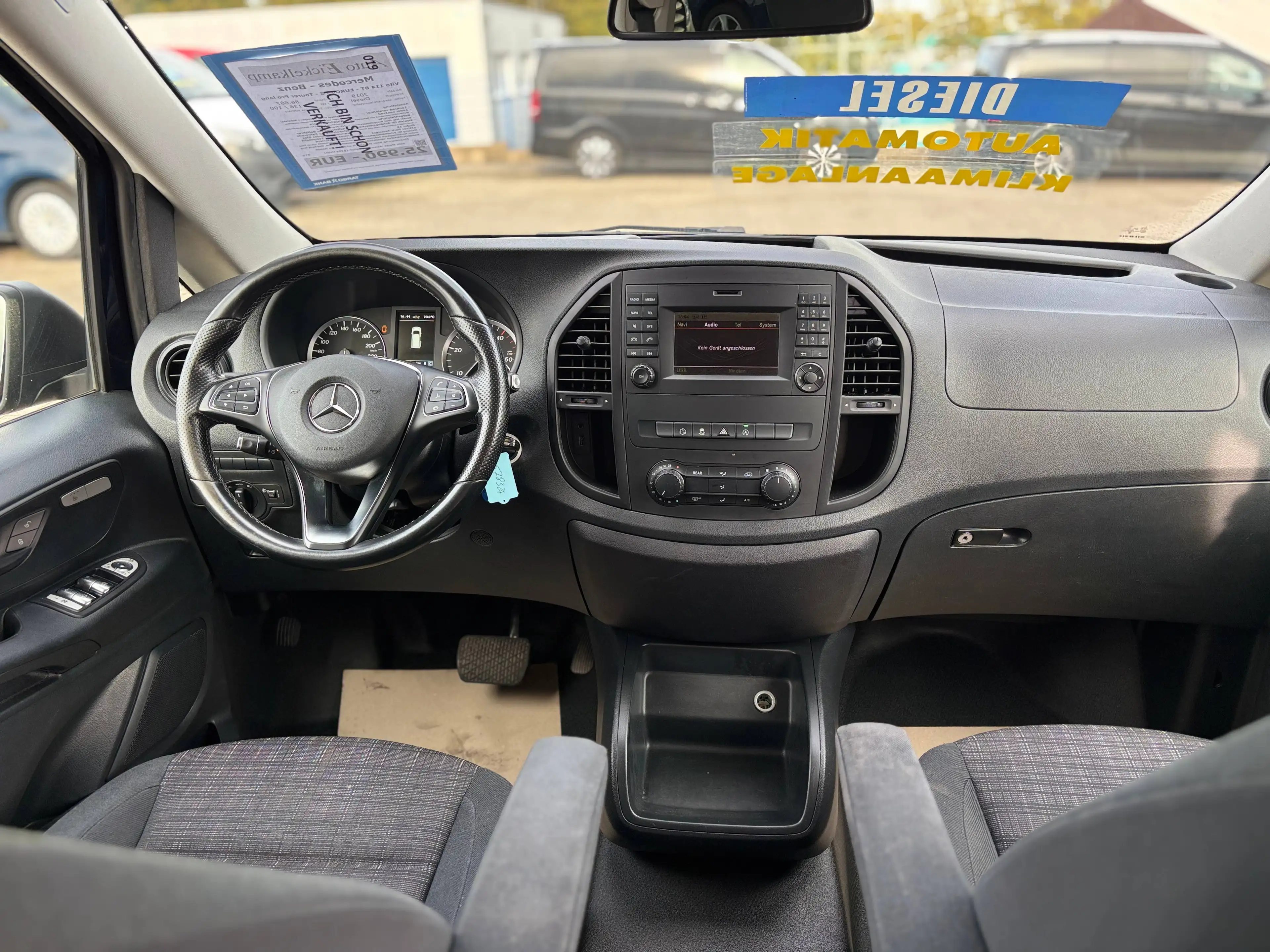 Mercedes-Benz Vito 114 BT 7G Tourer Pro lang AHK SHZ RFK NAVI — photo 3
