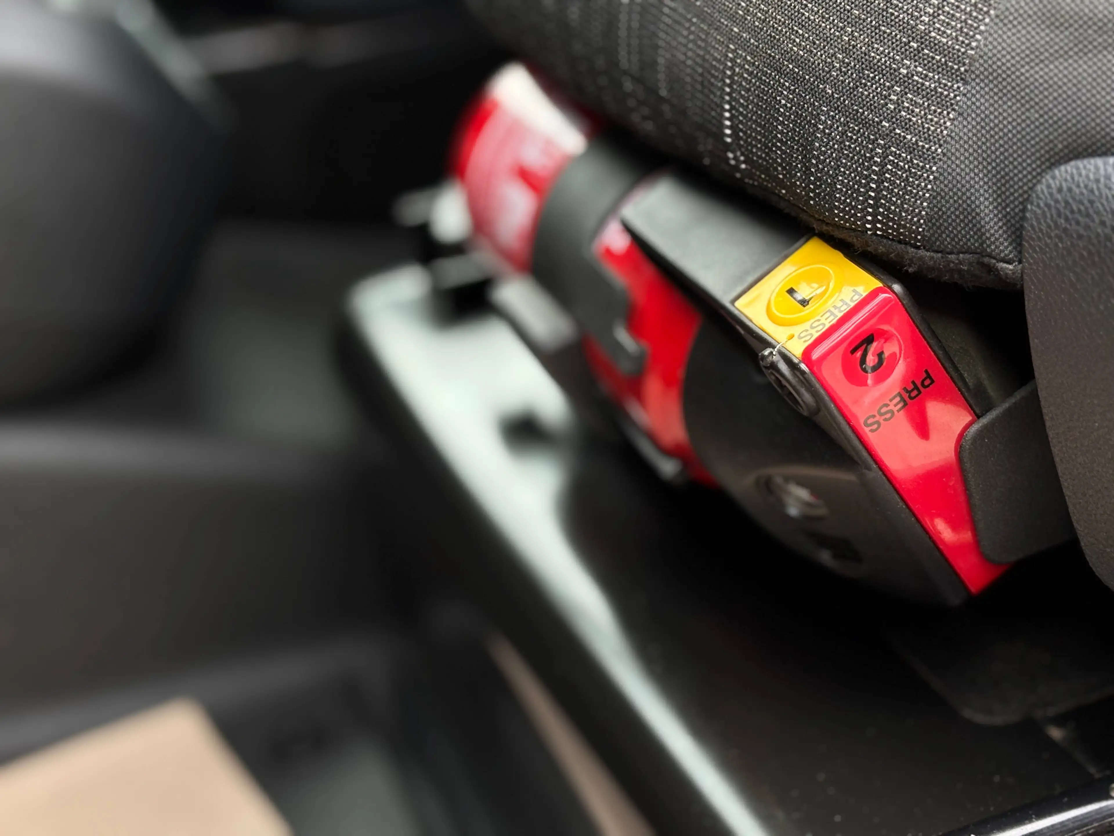 Mercedes-Benz Vito 114 BT 7G Tourer Pro lang AHK SHZ RFK NAVI — photo 14