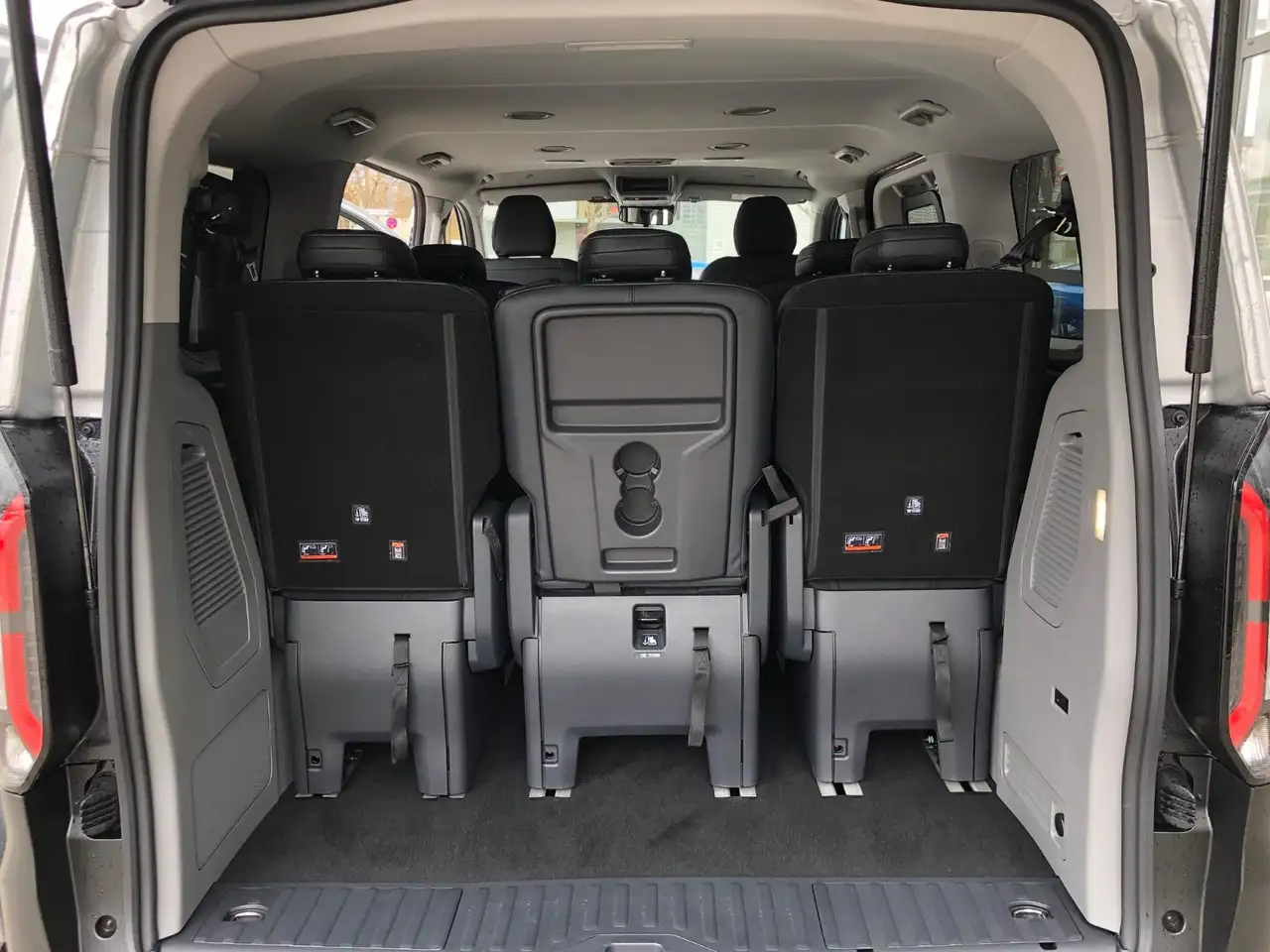 Ford Tourneo Custom 2026 — фото 12