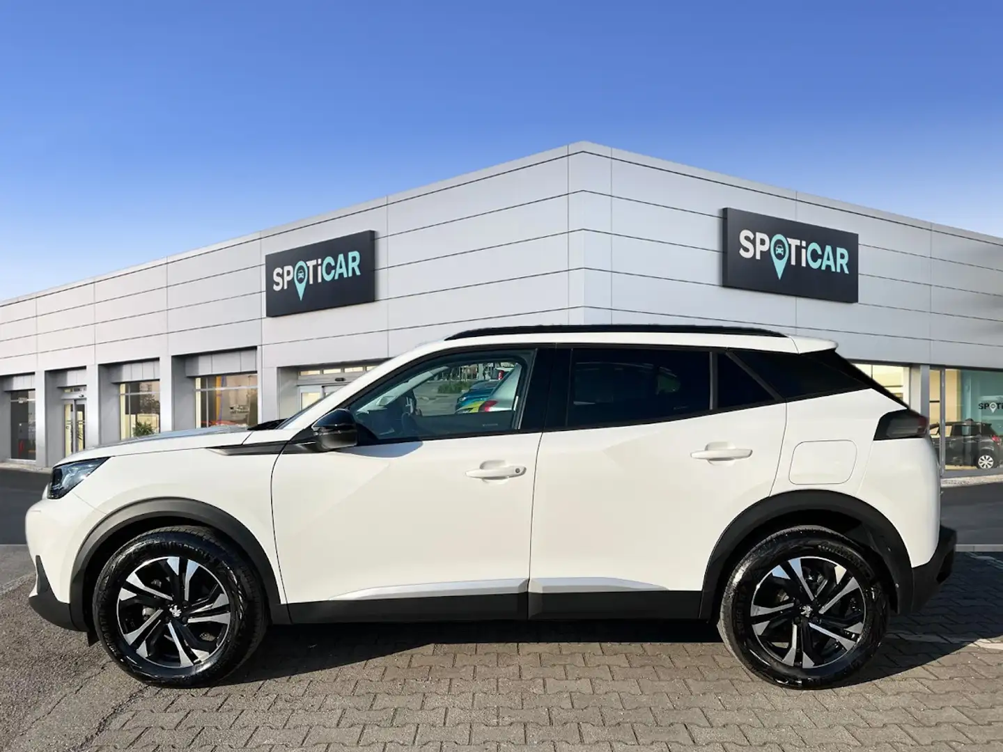 Peugeot 2008 1.2 PureTech Allure Bianco - 2