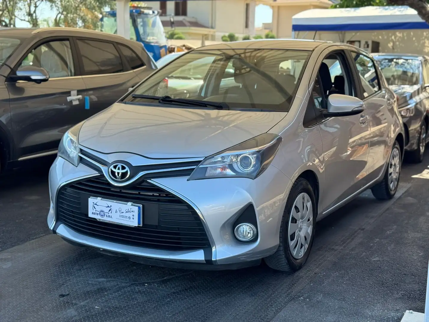 Toyota Yaris Yaris III 2015 5p 1.0 Lounge my16 Zilver - 1