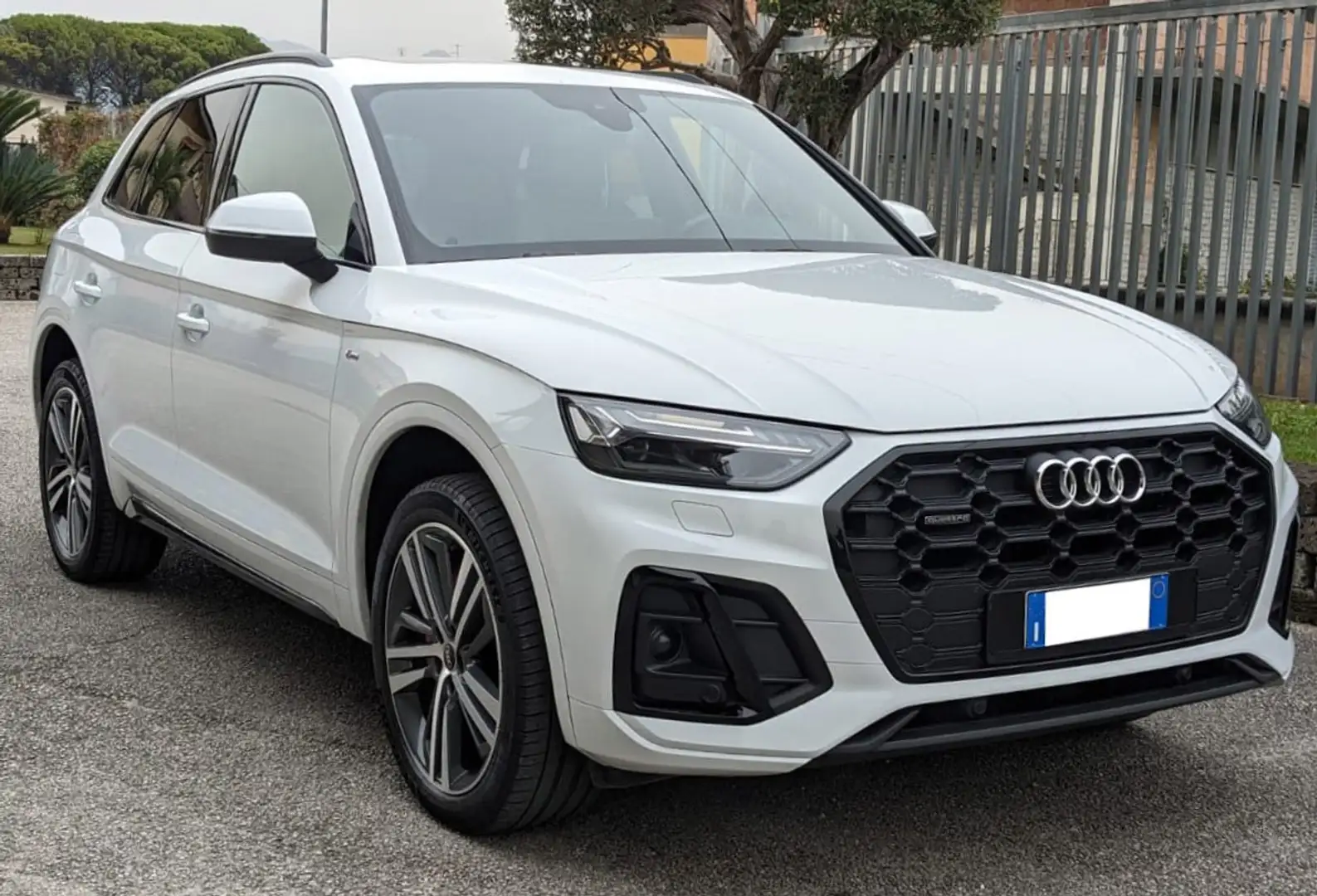 Audi Q5 40 2.0TDI Quattro S - Line /Matrix/ Virtual/Tetto Weiß - 1