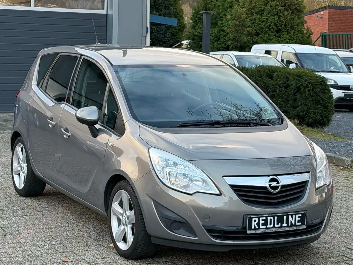 Opel Meriva B Edition /// 1 Hand /// Service NEU /// Grau - 2