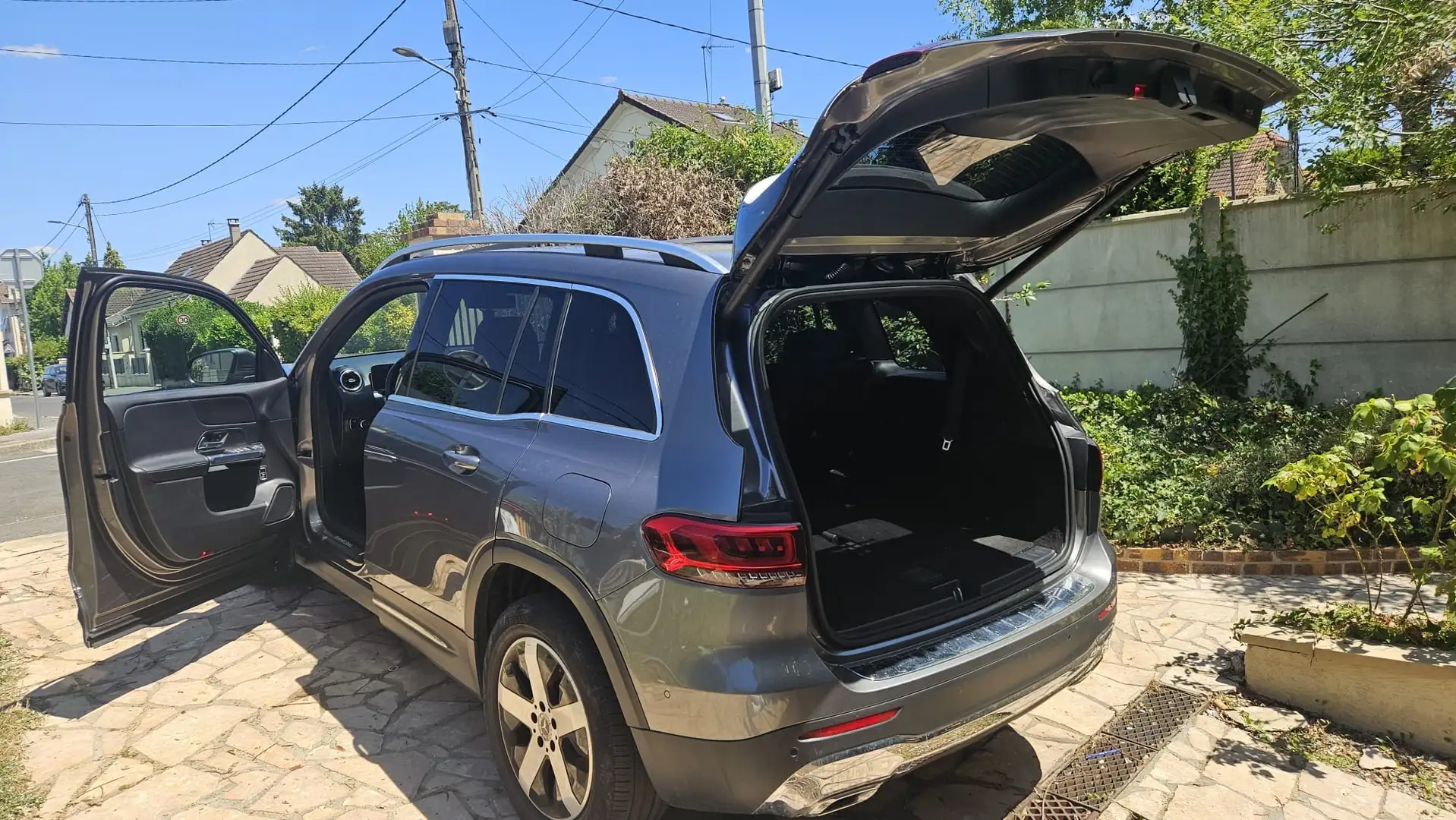 Mercedes-Benz GLB 200 d 8G-DCT Progressive Line Launch Edition Gris - 2