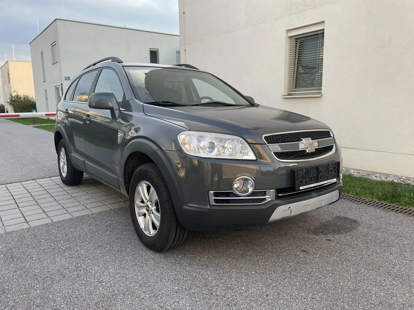 Chevrolet Captiva LS 2,0 VCDi 2WD - 1