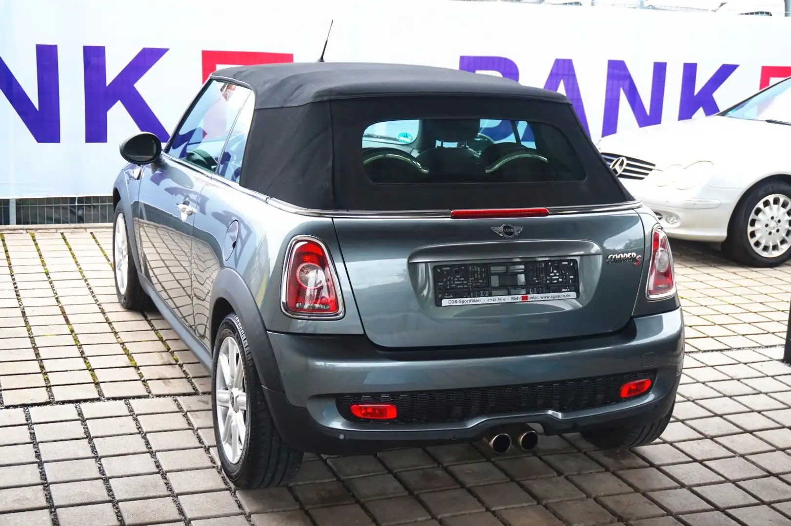 MINI Cooper S Cabrio *Chili~SHZ~PDC~Leder Grau - 2
