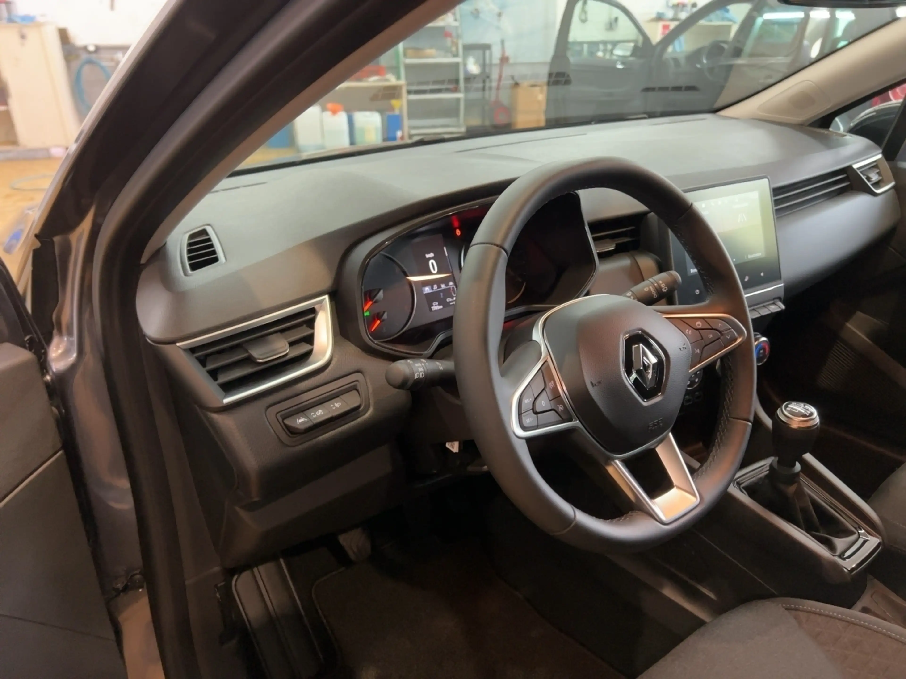 Renault Clio TCe 90 EQUILIBRE  SHZ LED PDC TEMPO — photo 13