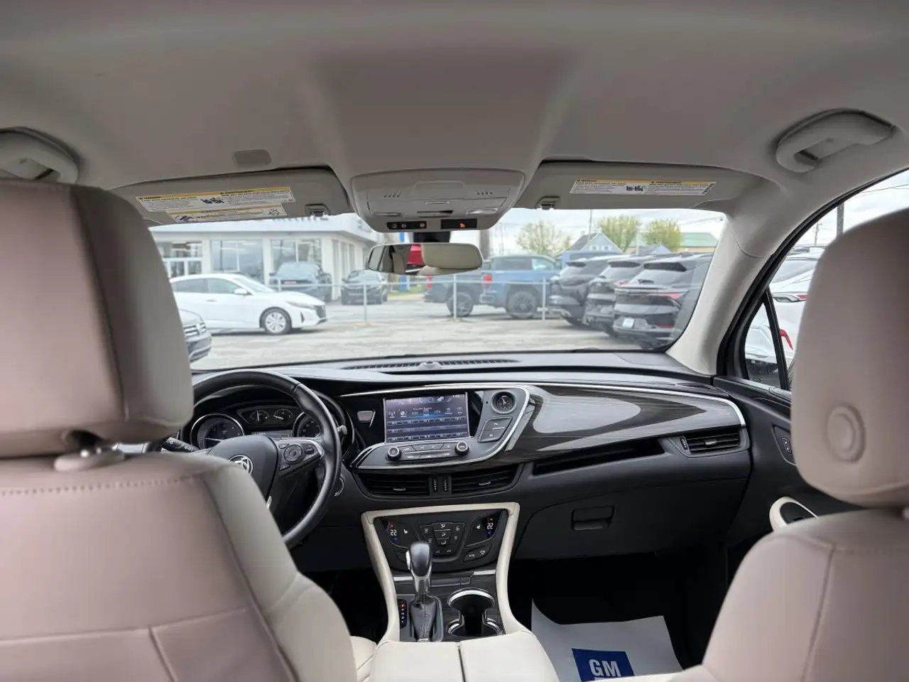 Buick Envision снимка Buick Envision