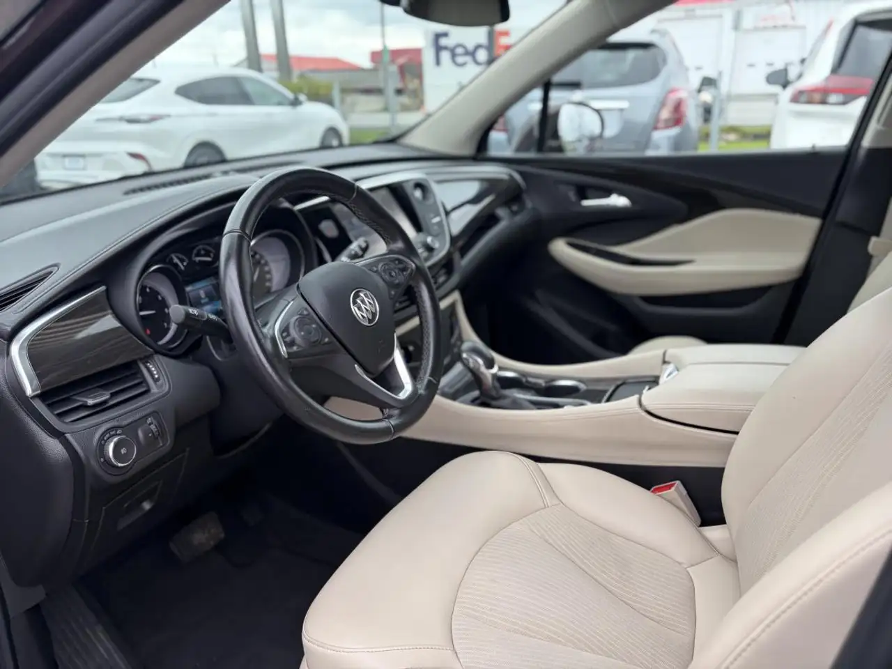 Buick Envision снимка Buick Envision