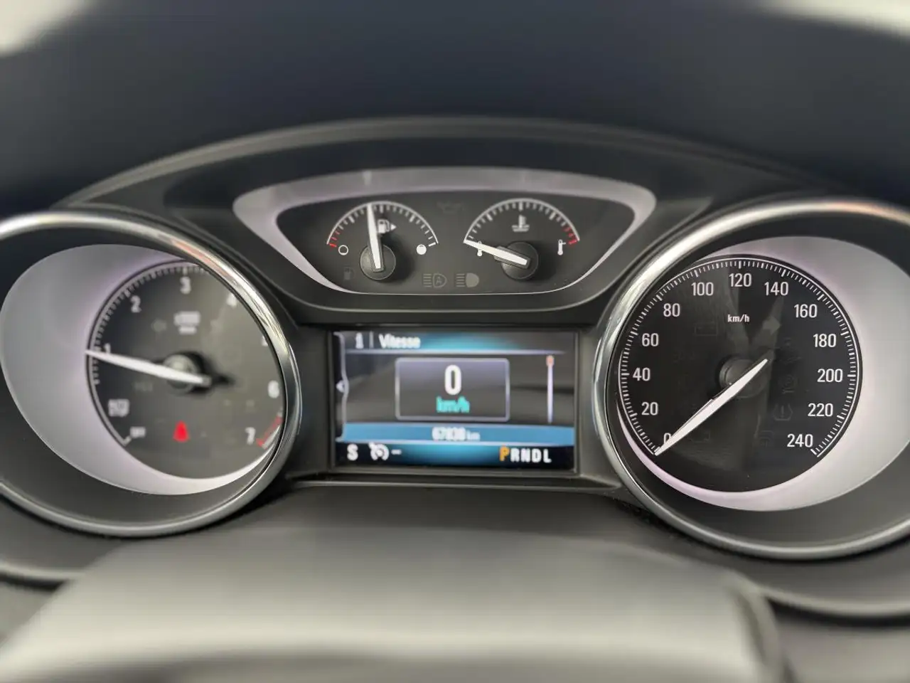 Buick Envision снимка Buick Envision