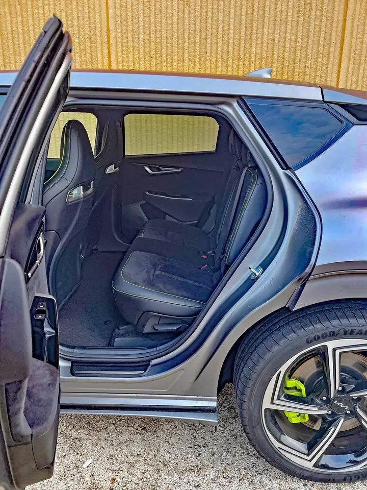 Kia EV6 снимка Kia EV6