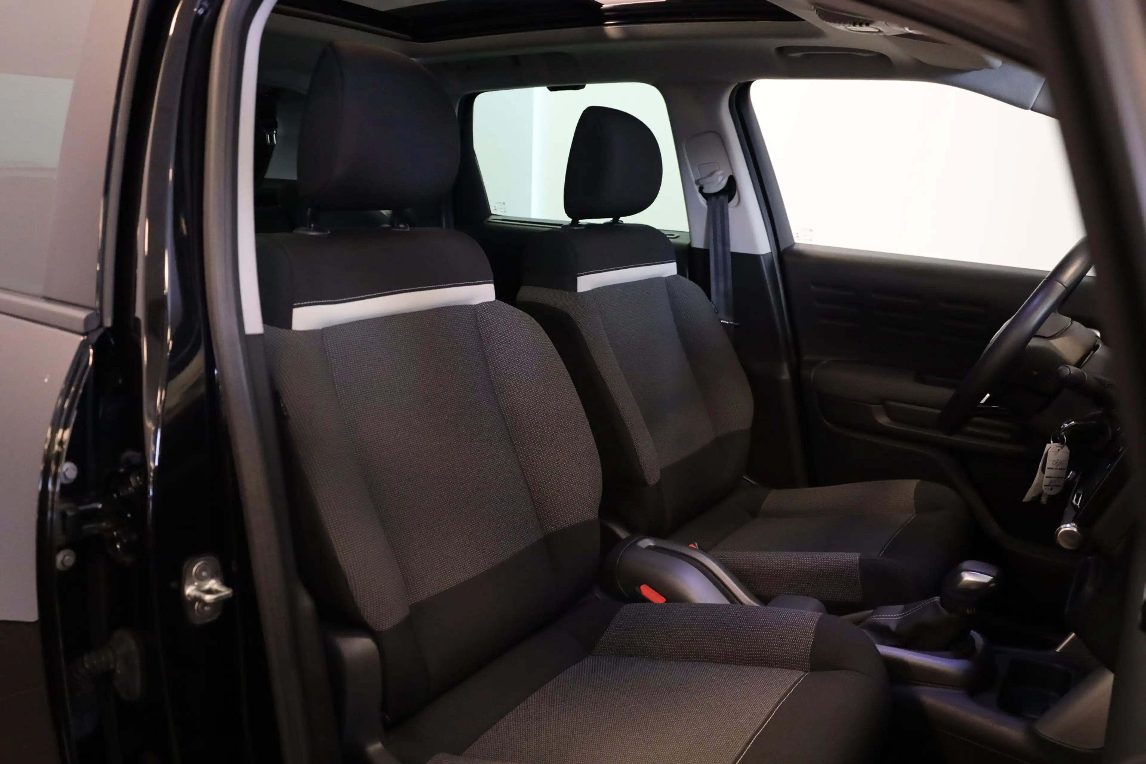 Citroen C3 Aircross PT 130 Shine Automaat | Panoramadak | Apple Carpla — photo 3