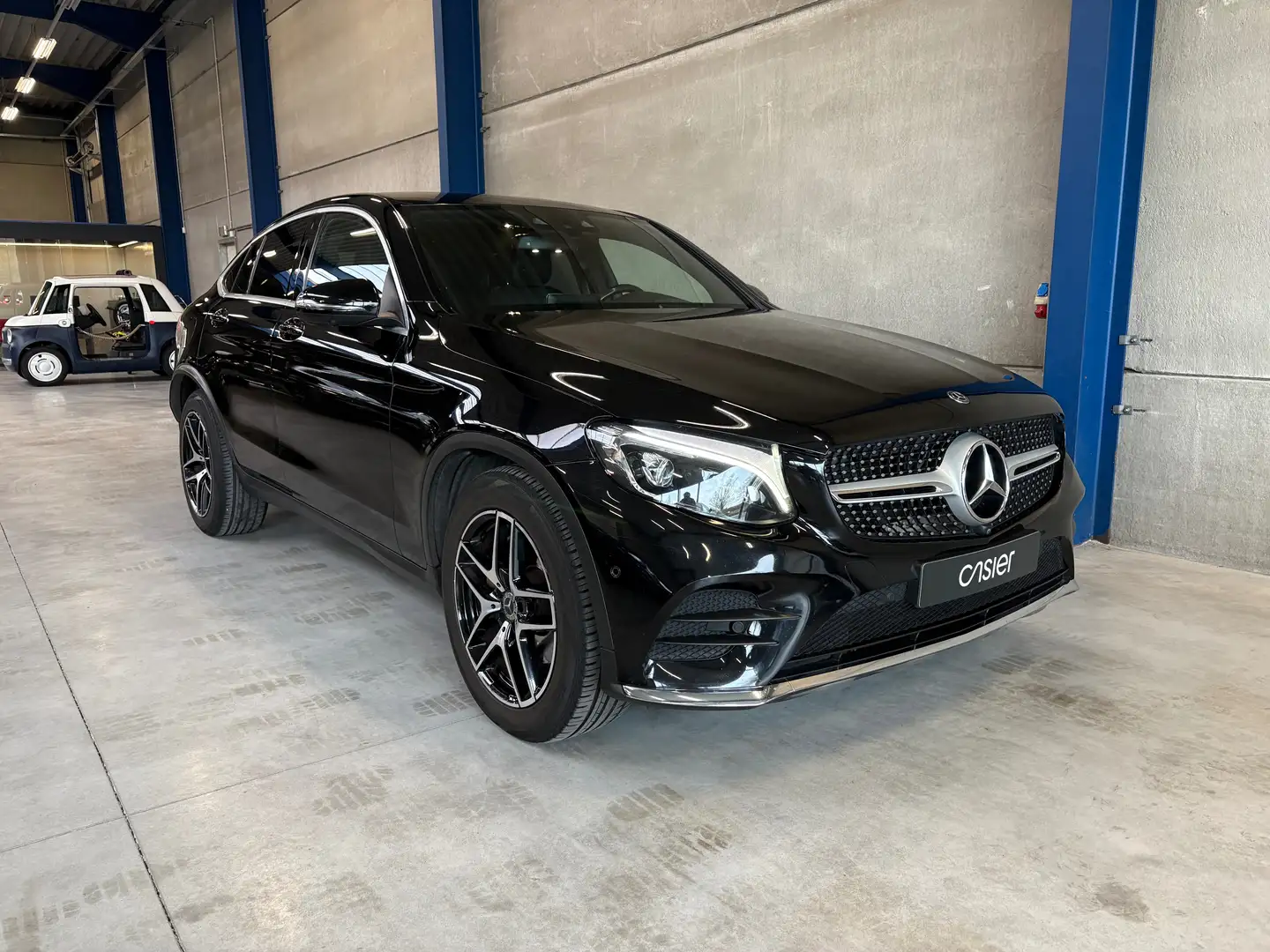 Mercedes-Benz GLC 220 d Coupé 4Matic AMG Line l HUD l 360 l Burmester Zwart - 2