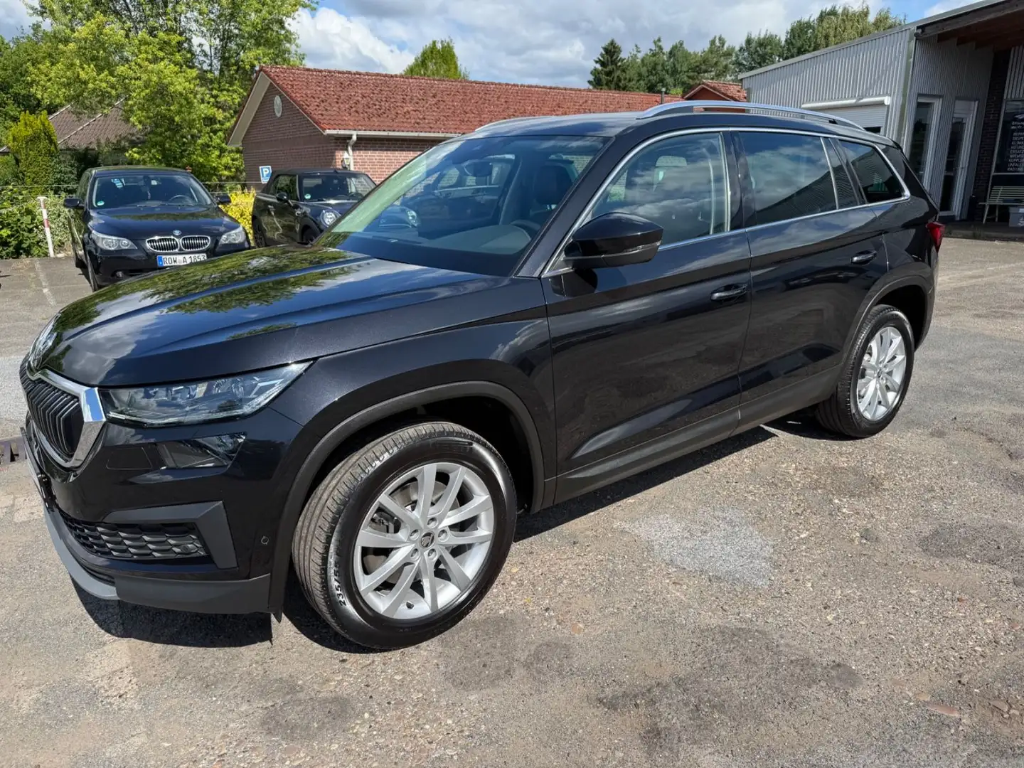 Skoda Kodiaq Style 4x4 AHK/7-Sitze/ACC/Assistenten Schwarz - 1