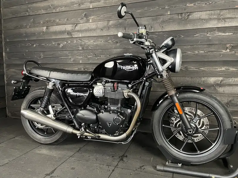 Triumph Street Twin - foto 2