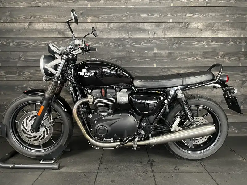 Triumph Street Twin - foto 8
