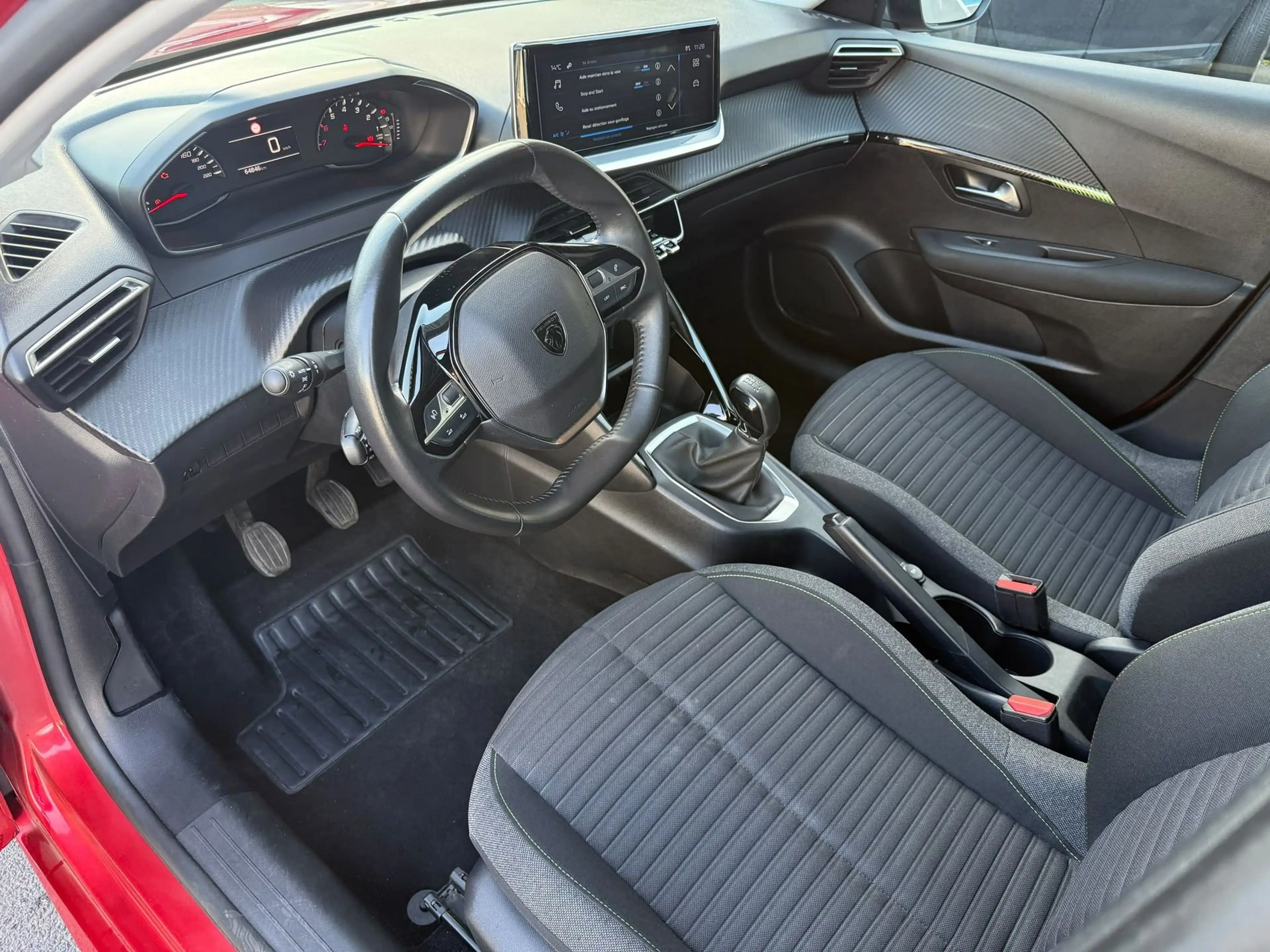 Peugeot 208 *AC*CARPLAY* 1.2 Benz 75pk Active — photo 11