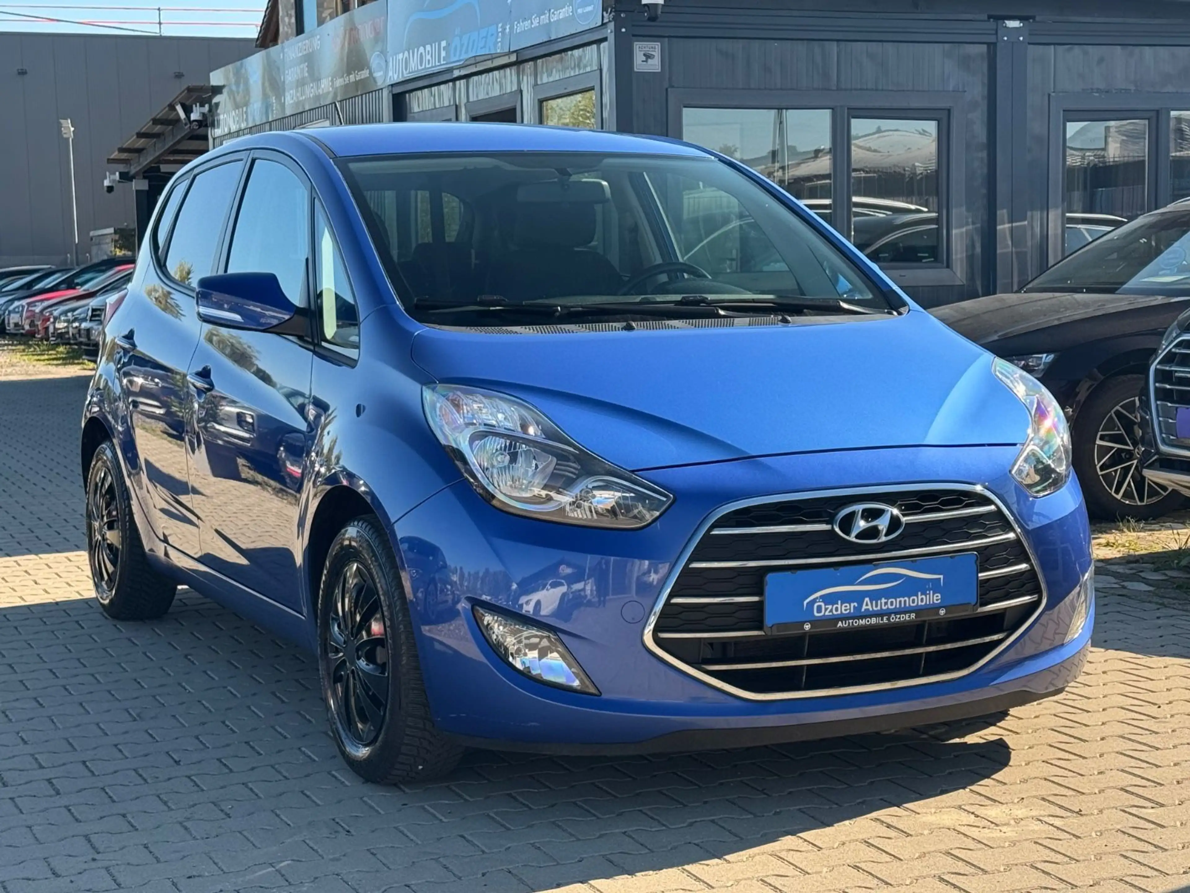 Hyundai iX20 1.6 Space Plus+Finanzierung+Garantie+1.Hand — photo 4