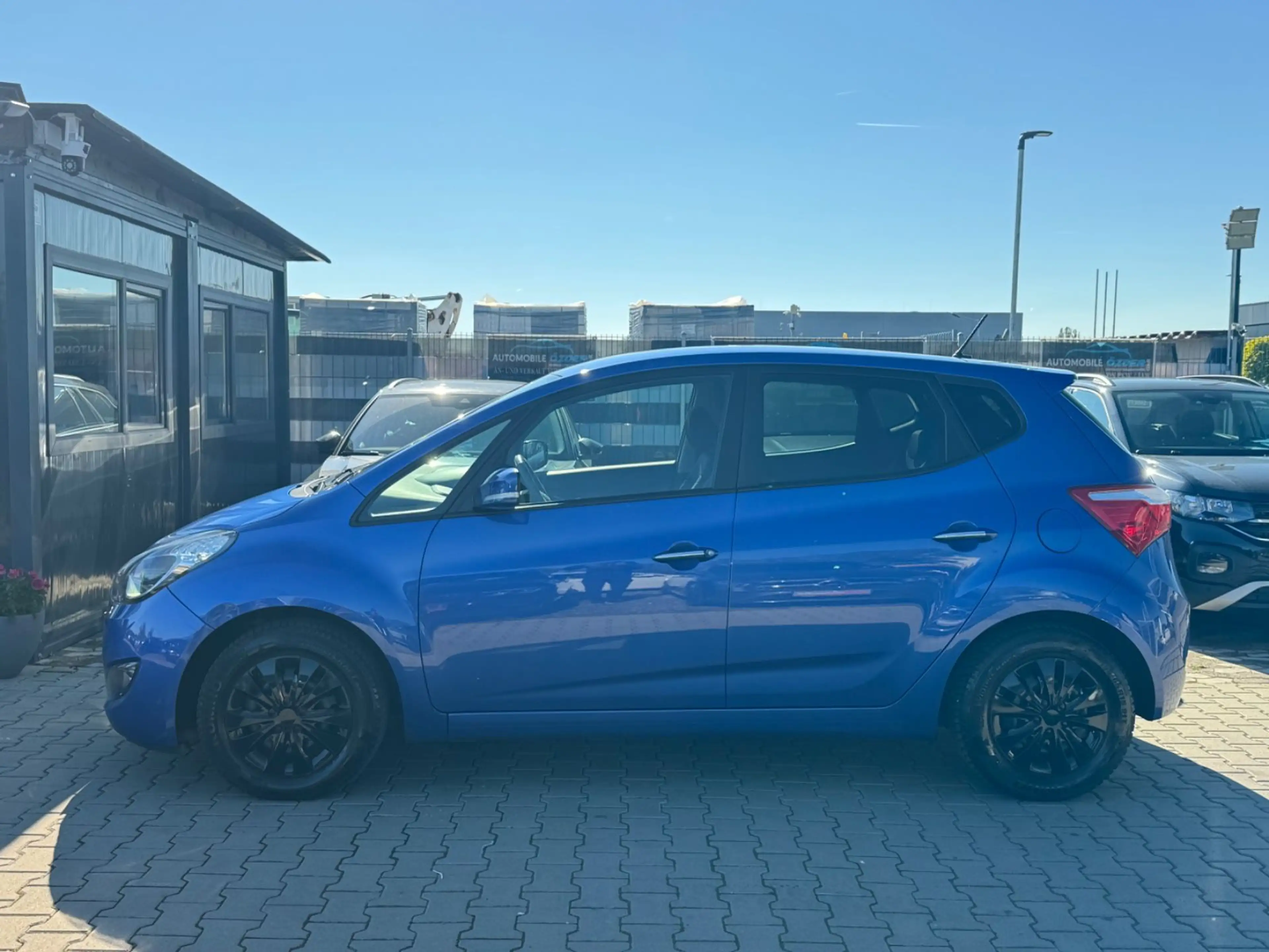 Hyundai iX20 1.6 Space Plus+Finanzierung+Garantie+1.Hand — photo 10