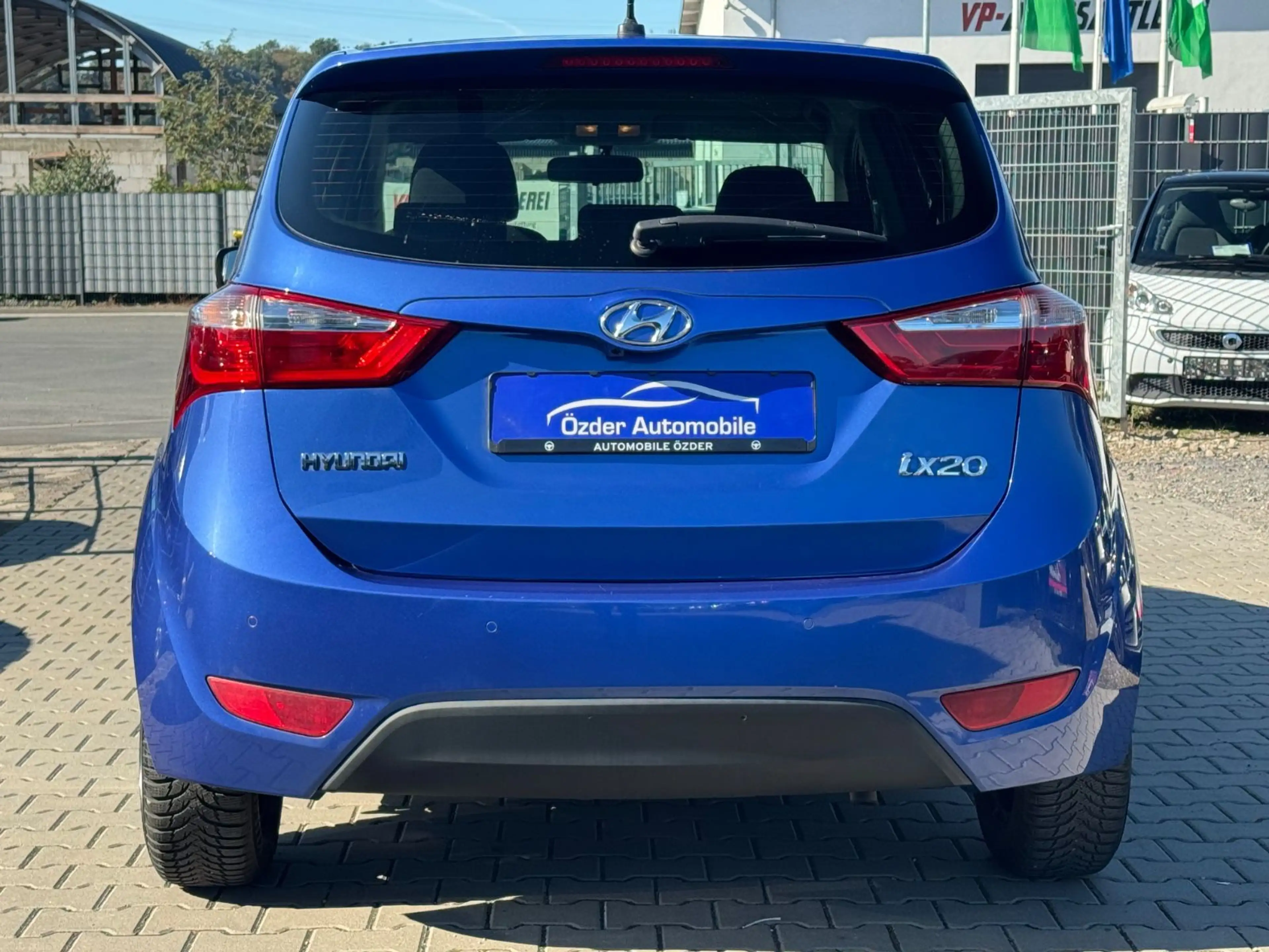 Hyundai iX20 1.6 Space Plus+Finanzierung+Garantie+1.Hand — photo 7