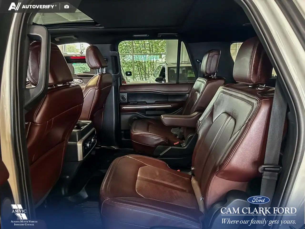 Ford Expedition снимка Ford Expedition