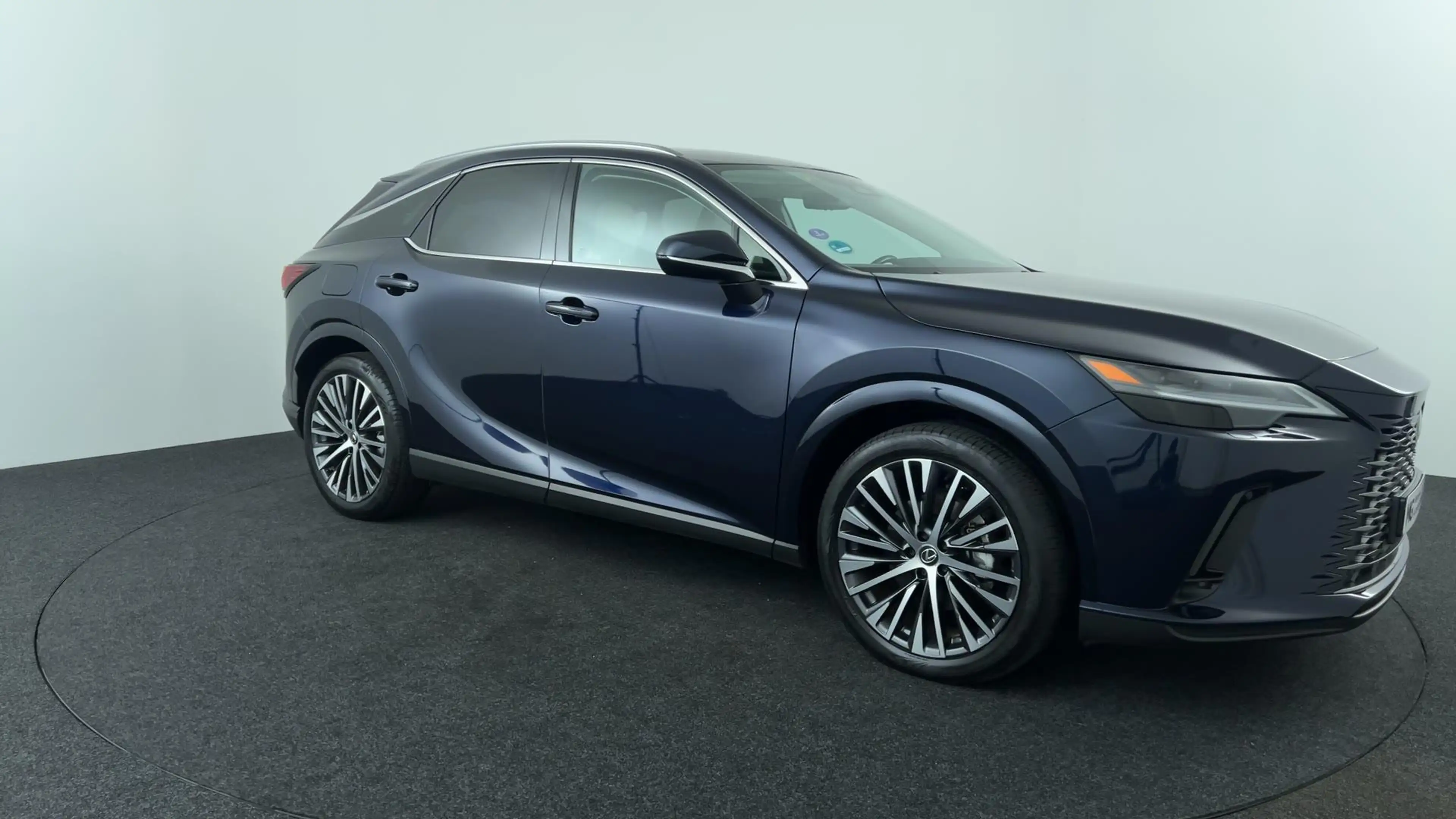 Lexus RX 450h 450h+ Plug-in Hybrid Luxury Line — photo 7