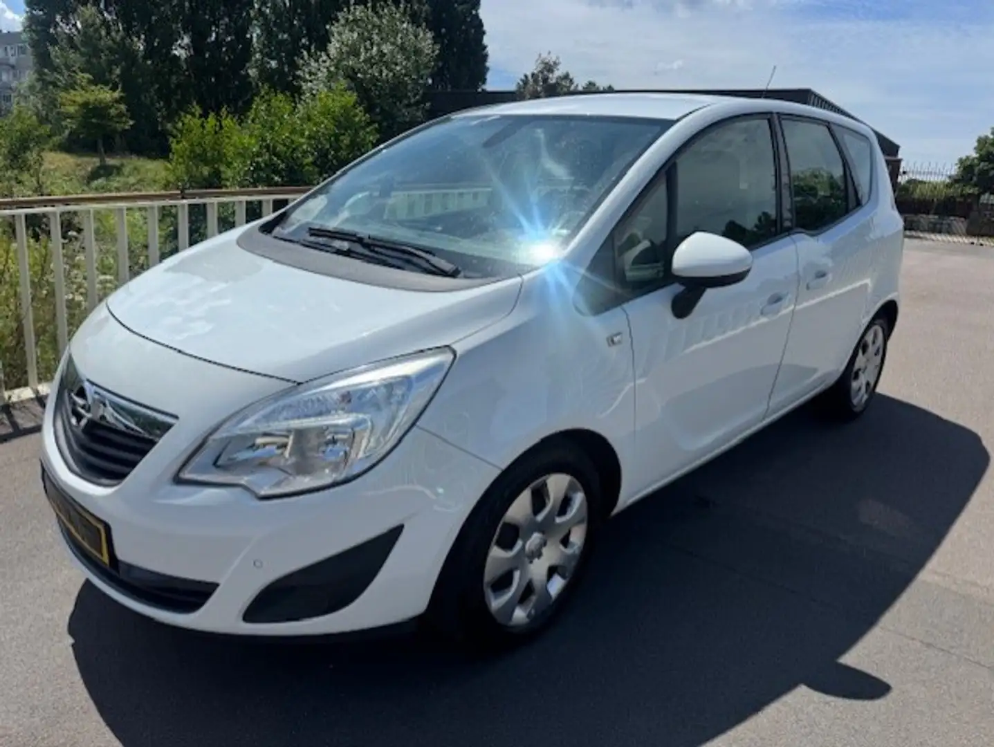 Opel Meriva 1.4 Turbo Color Edition Wit - 1