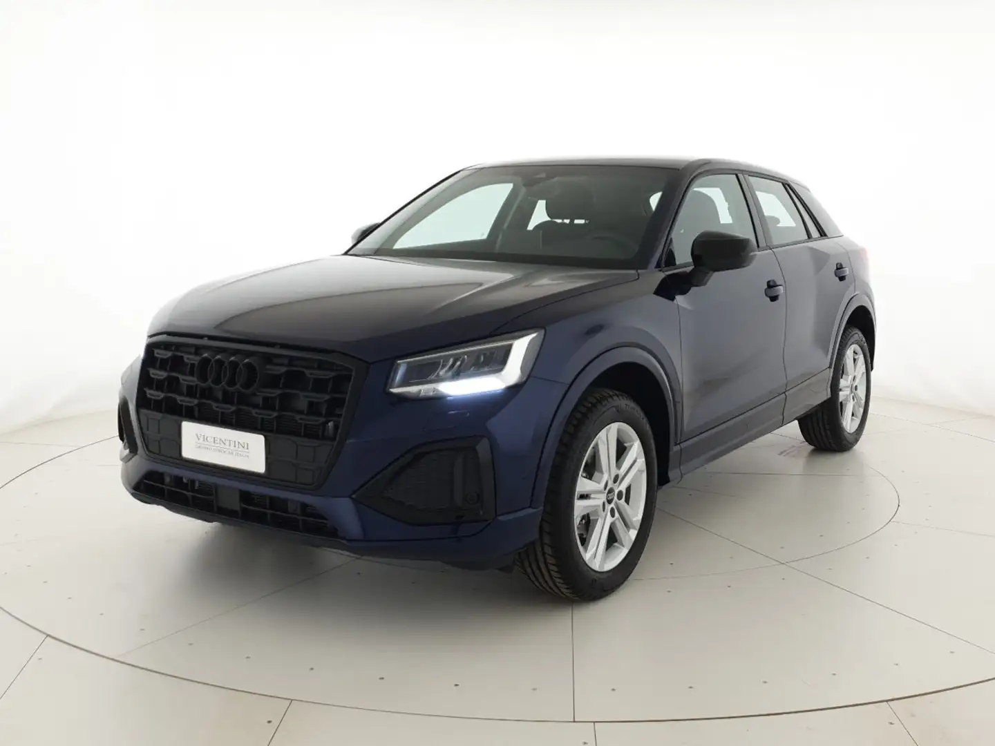 Audi Q2 30TDI 116CV Business Advanced Blau - 1