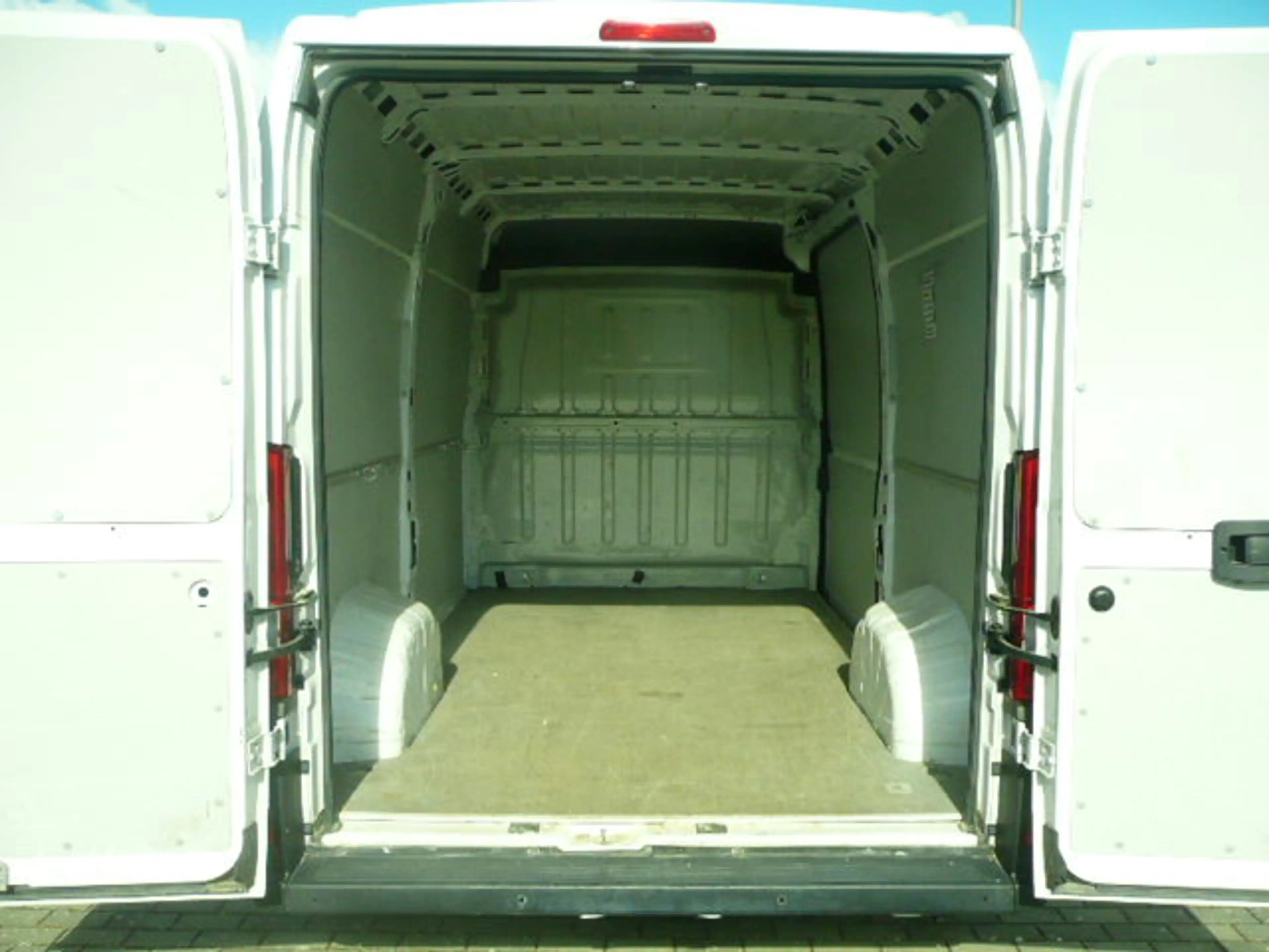 Fiat Ducato Hochr.-Ka 33 120 L2H2 30660Km Klima Tempo — photo 7