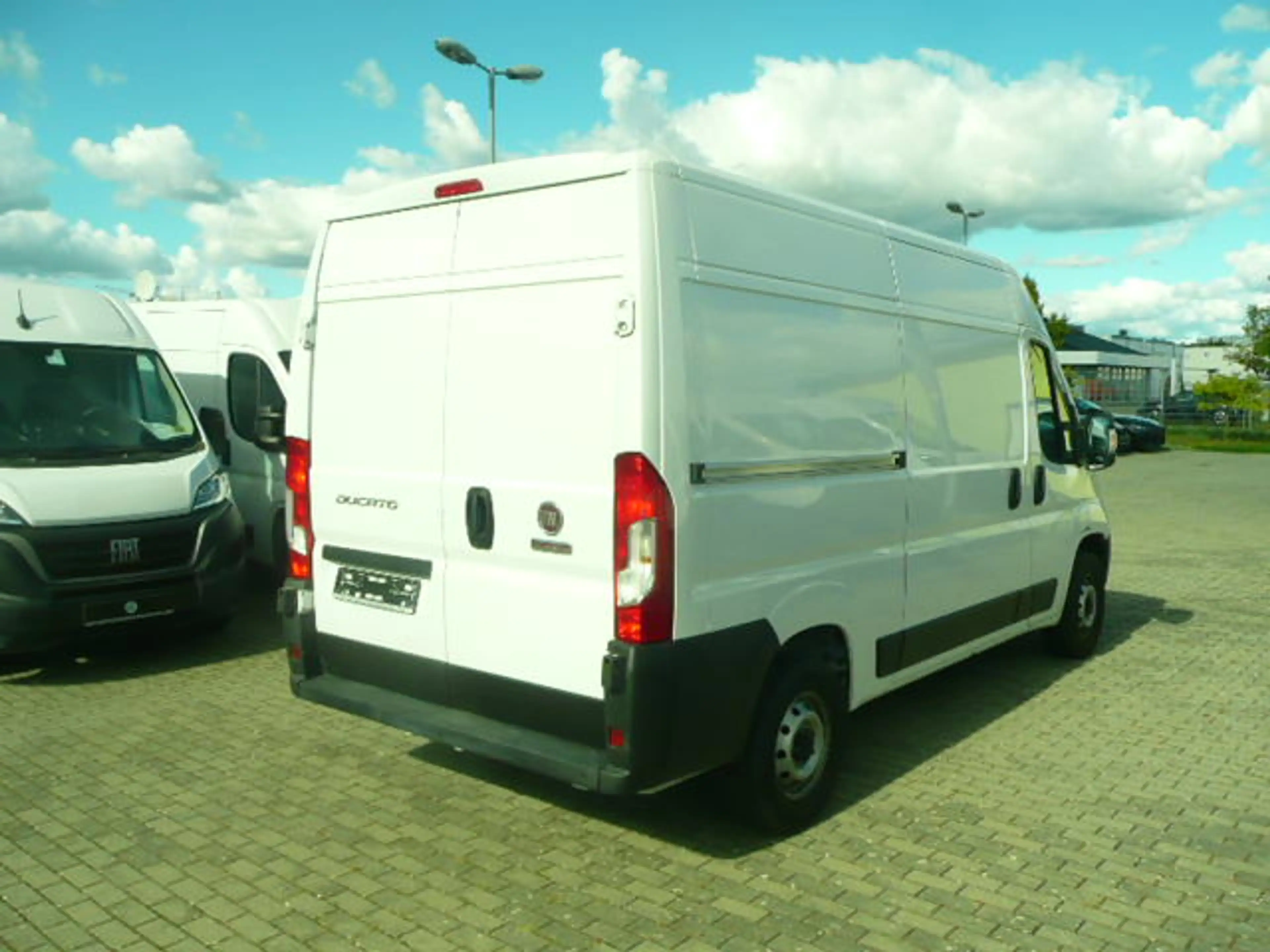 Fiat Ducato Hochr.-Ka 33 120 L2H2 30660Km Klima Tempo — photo 8
