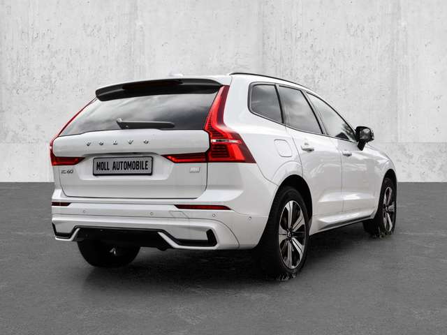 Volvo XC60 Plus Dark Recharge Plug-In Hybrid AWD T8 Twin Engi