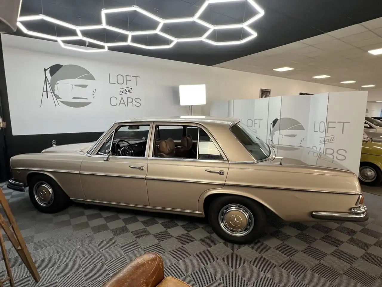 Mercedes-Benz 280 2.7 140 S, foto 3