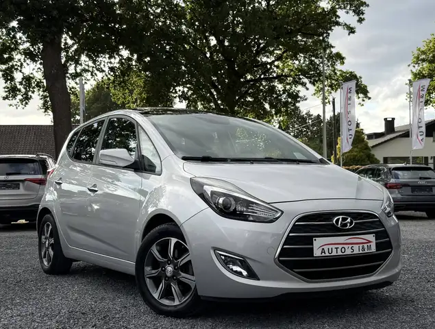 Hyundai Ix20 view 4