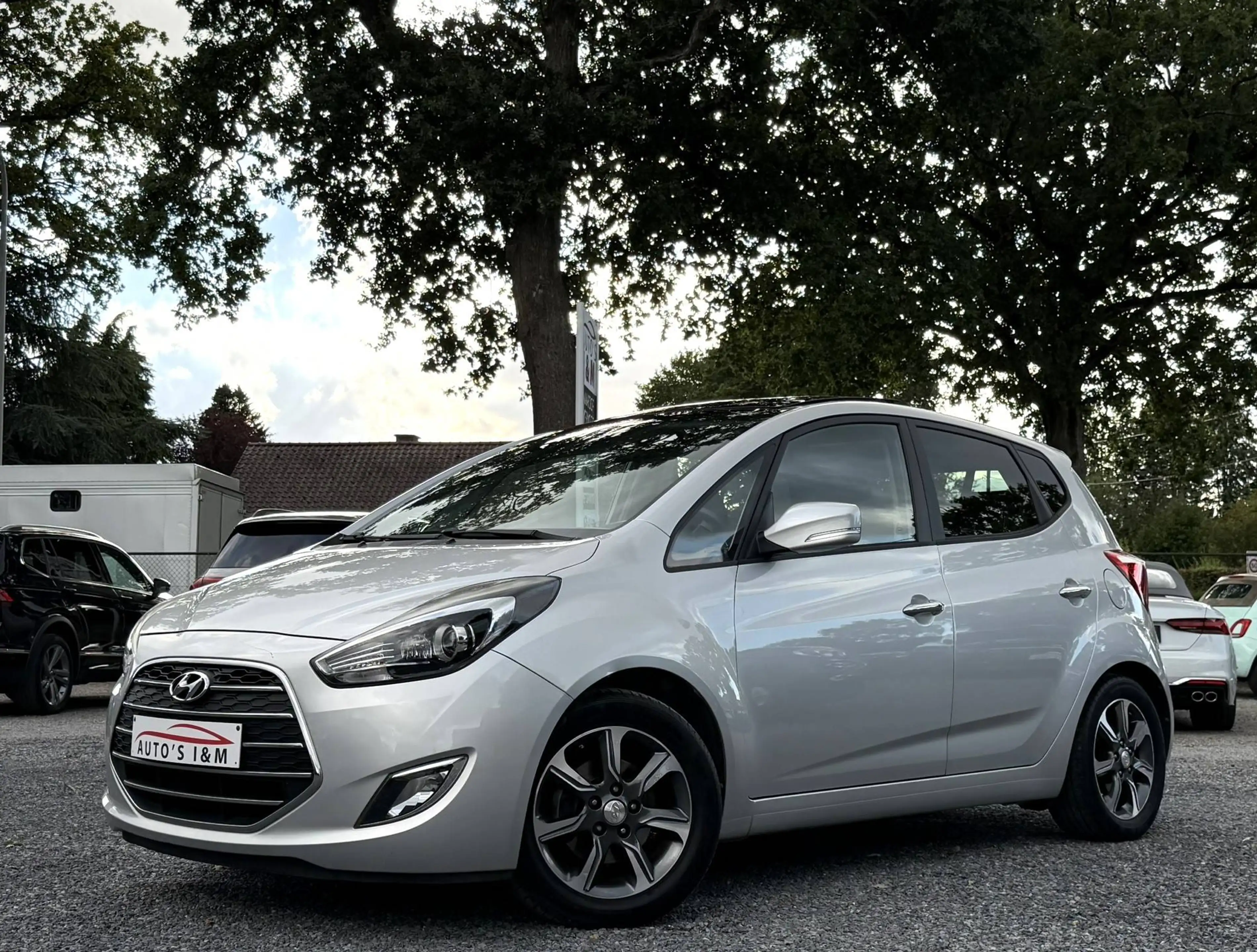 Hyundai iX20 1.6i Benzine - Automaat Pano Navi Zetelverw. Garantie!
