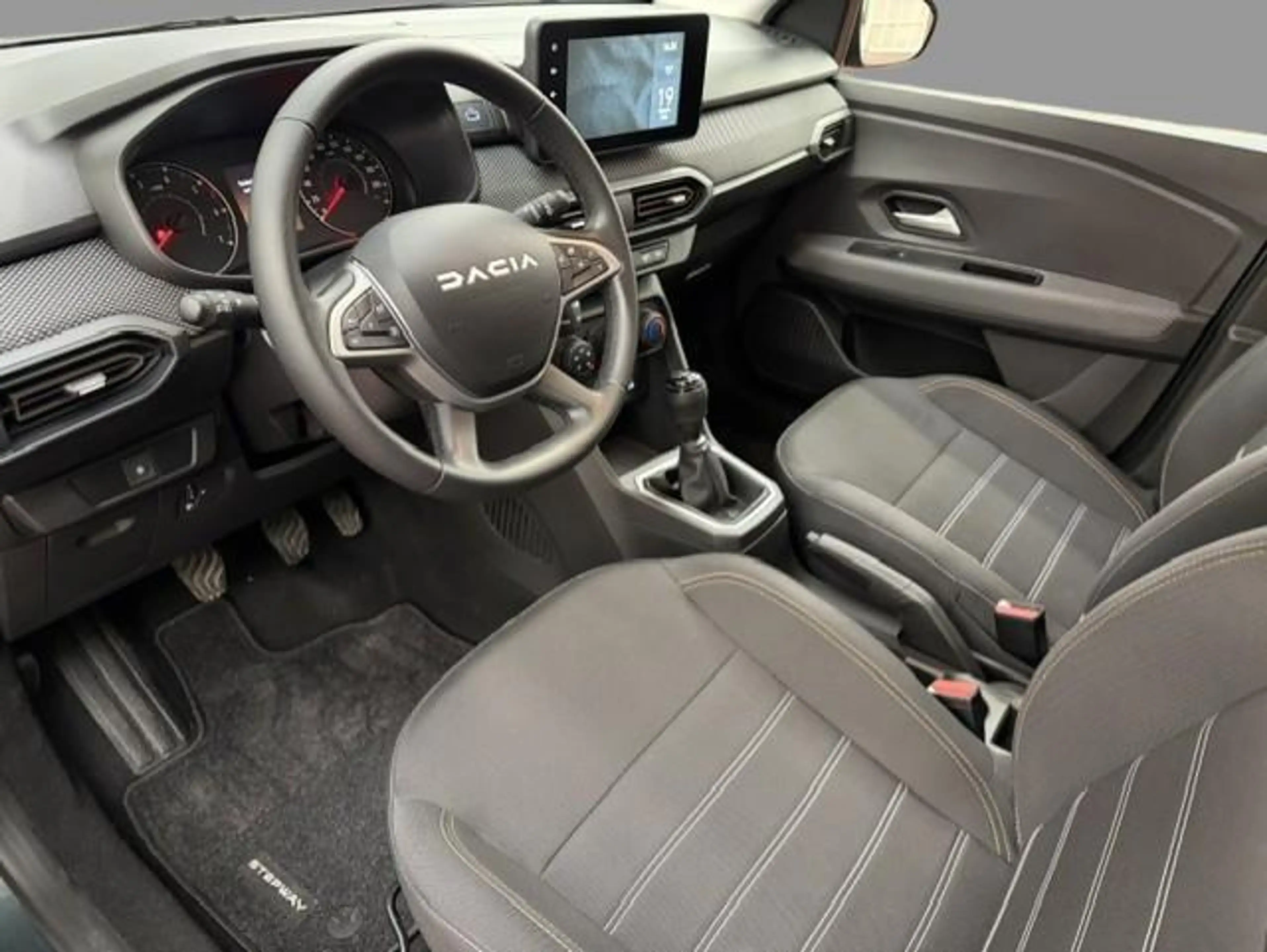 Dacia Sandero TCe 90 Stepway Expression — photo 8