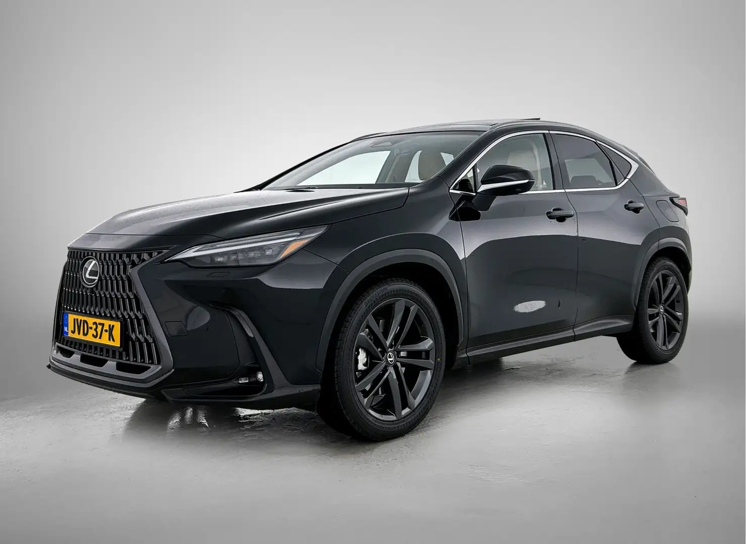 Lexus NX 450h+ AWD 35th Edition | Panoramisch Schuifdak | 20" LM Schwarz - 1