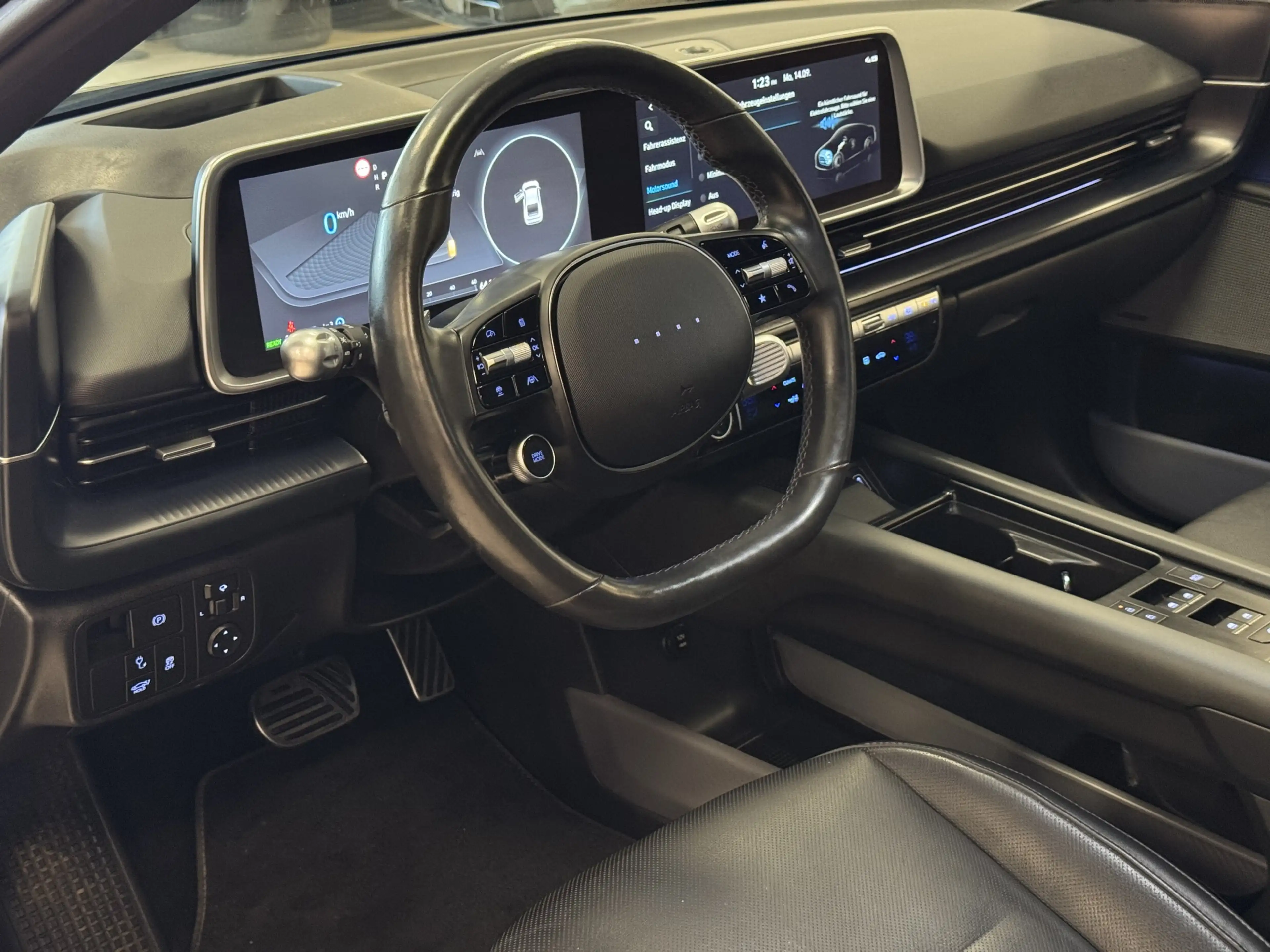 Hyundai IONIQ 6 Uniq Bose Head-Up Leder Matrix ACC R.Cam — photo 11