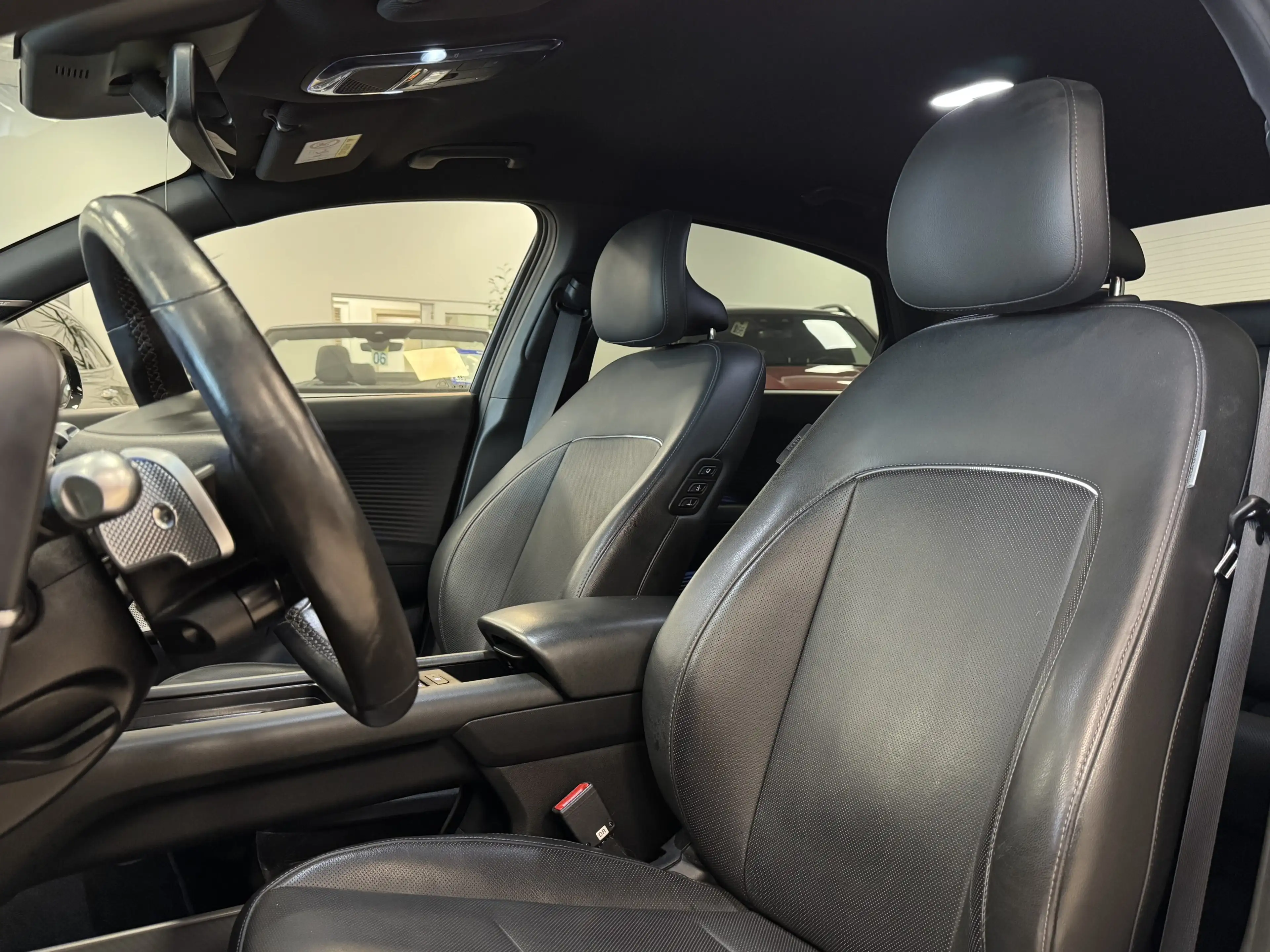 Hyundai IONIQ 6 Uniq Bose Head-Up Leder Matrix ACC R.Cam — photo 13