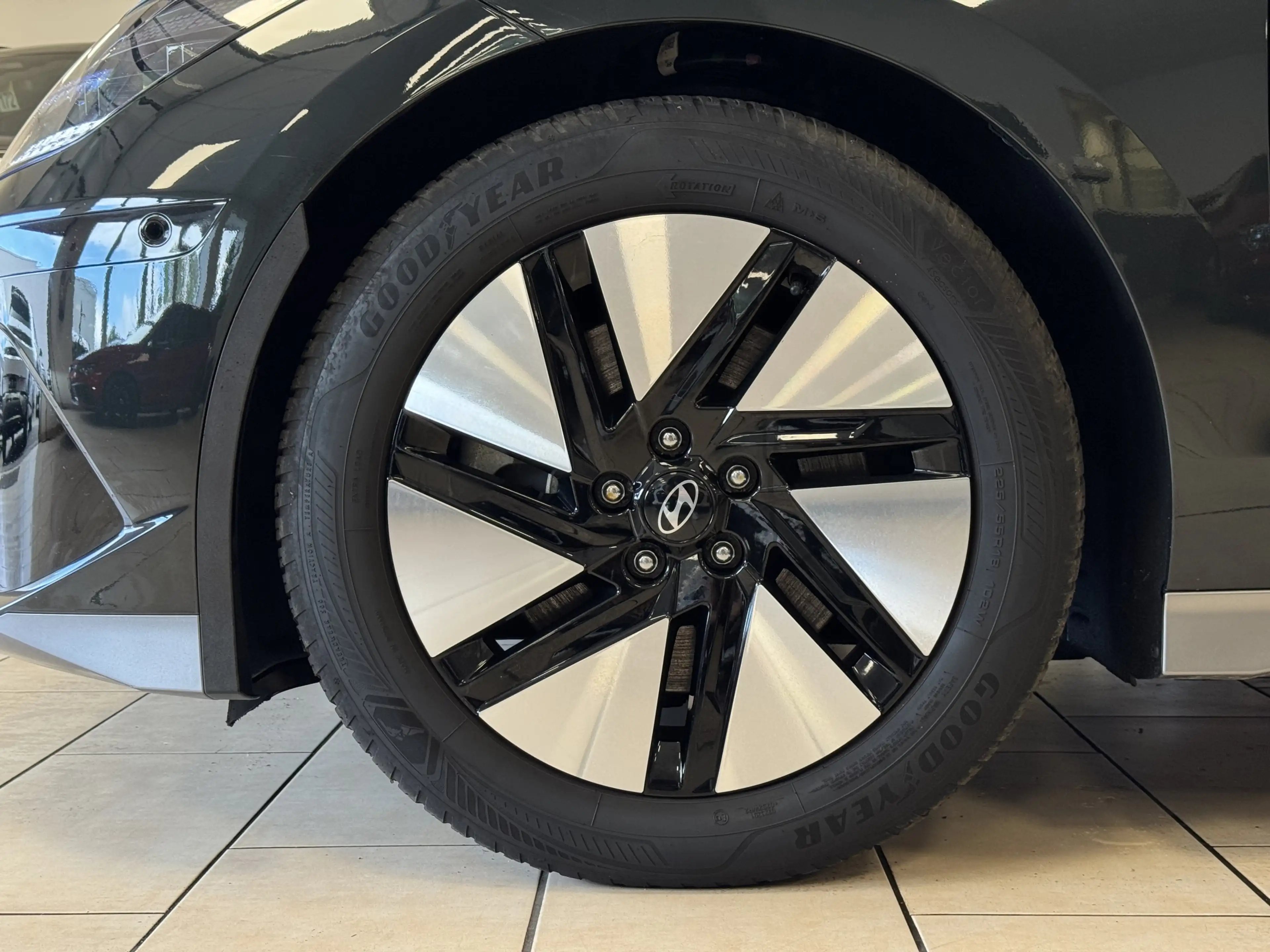 Hyundai IONIQ 6 Uniq Bose Head-Up Leder Matrix ACC R.Cam — photo 10