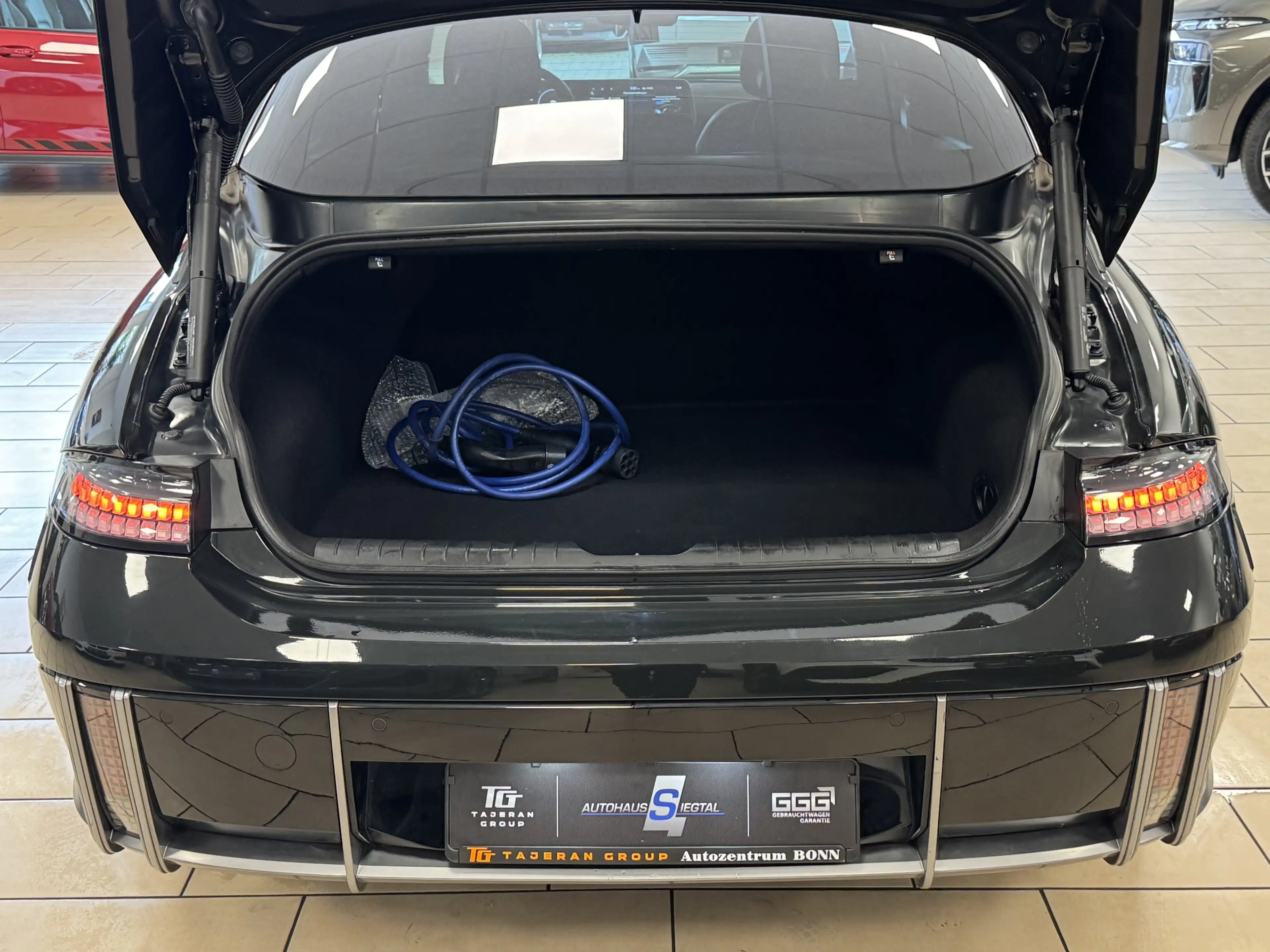 Hyundai IONIQ 6 Uniq Bose Head-Up Leder Matrix ACC R.Cam — photo 7