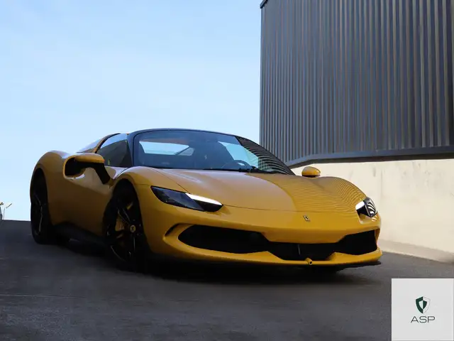 Ferrari 296 GTS | Giallo Modena | Full PPF | 1 eigenaar | Garantie