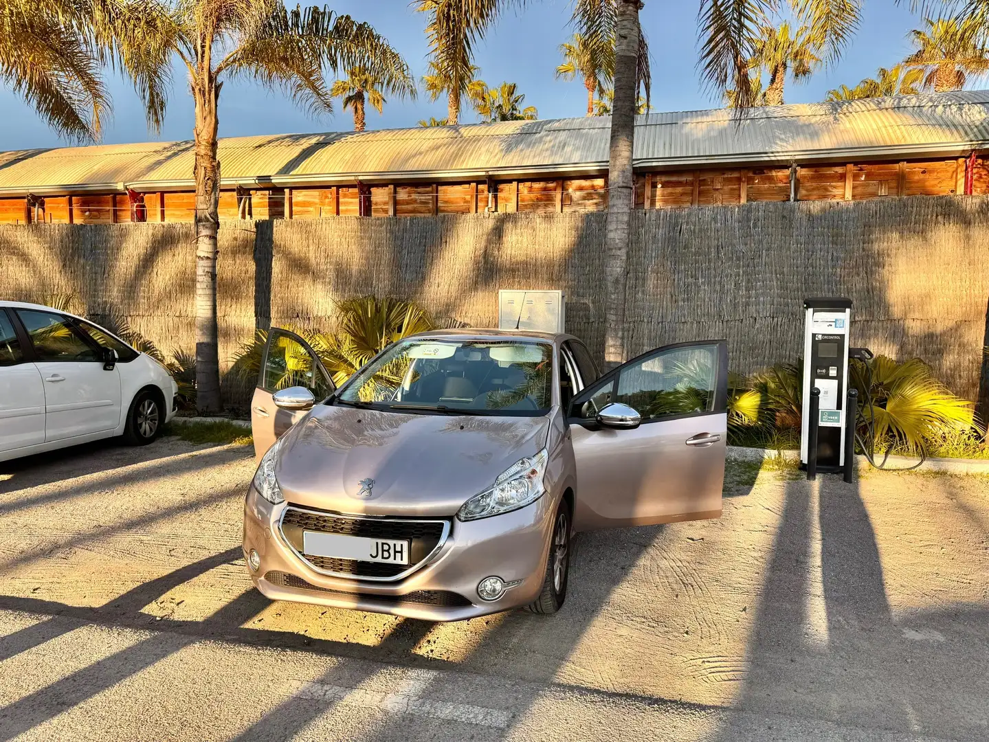 Peugeot 208 208 1.2 PureTech Style 82 Style - 1