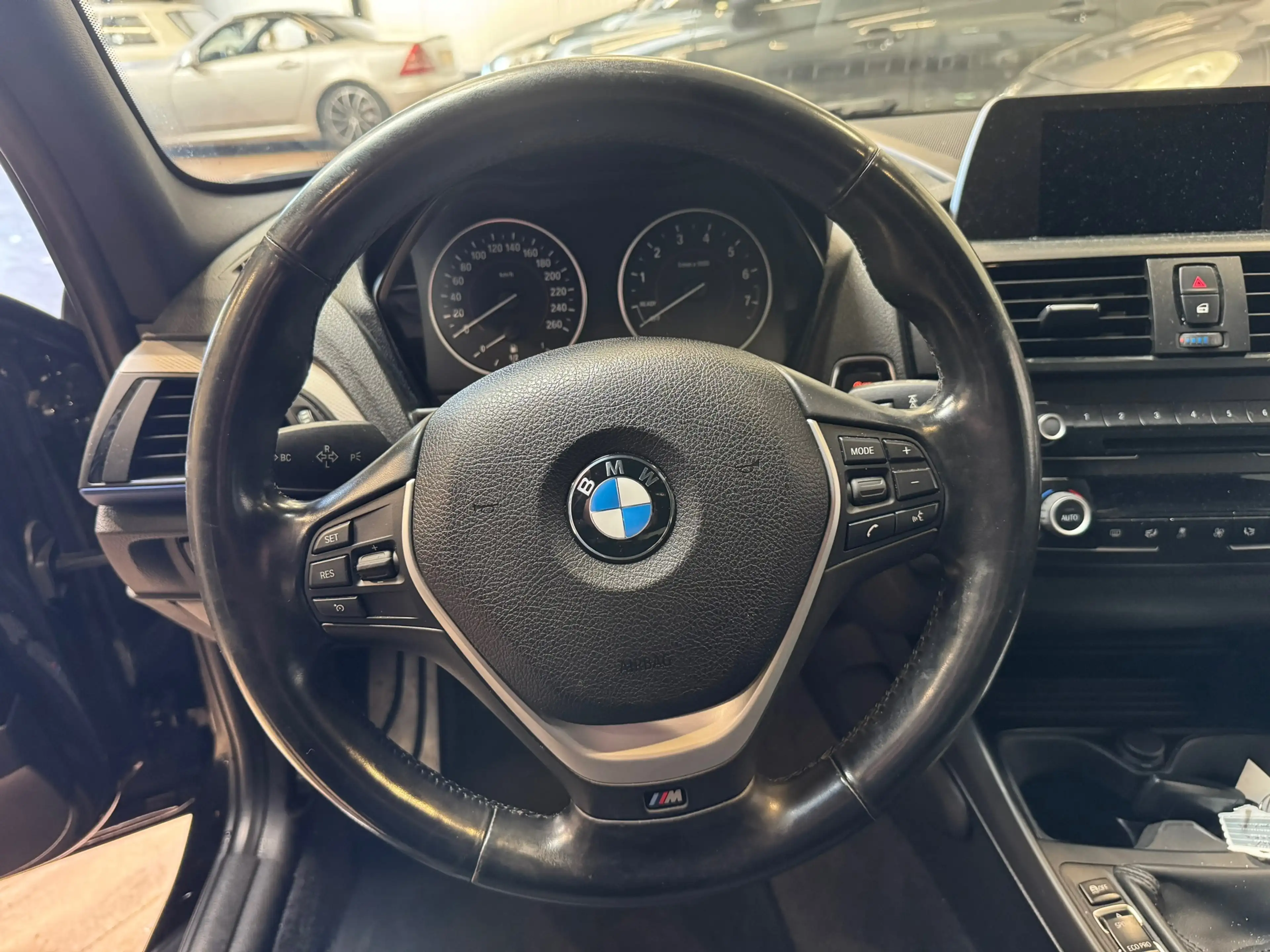 BMW 116 1-serie 116i High Executive / NAVI /CLIMA / CRUISE — photo 11