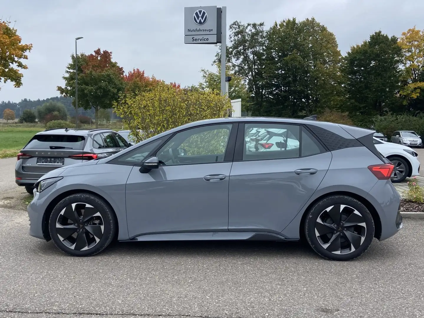 CUPRA Born 170kW+PILOT-M+NAVI+LED+CCS+KAMERA+FULL-LINK Grau - 2