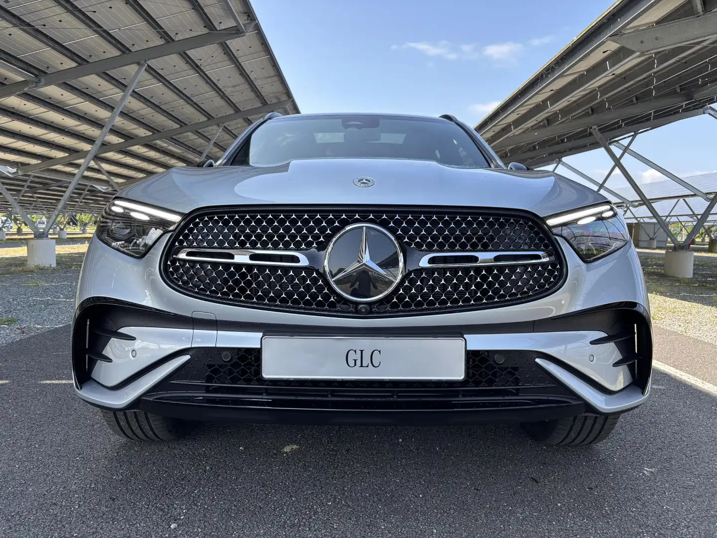 Mercedes-Benz GLC 300 300e 4MATIC Sport Edition | Night | Panoramadak | Zilver - 2