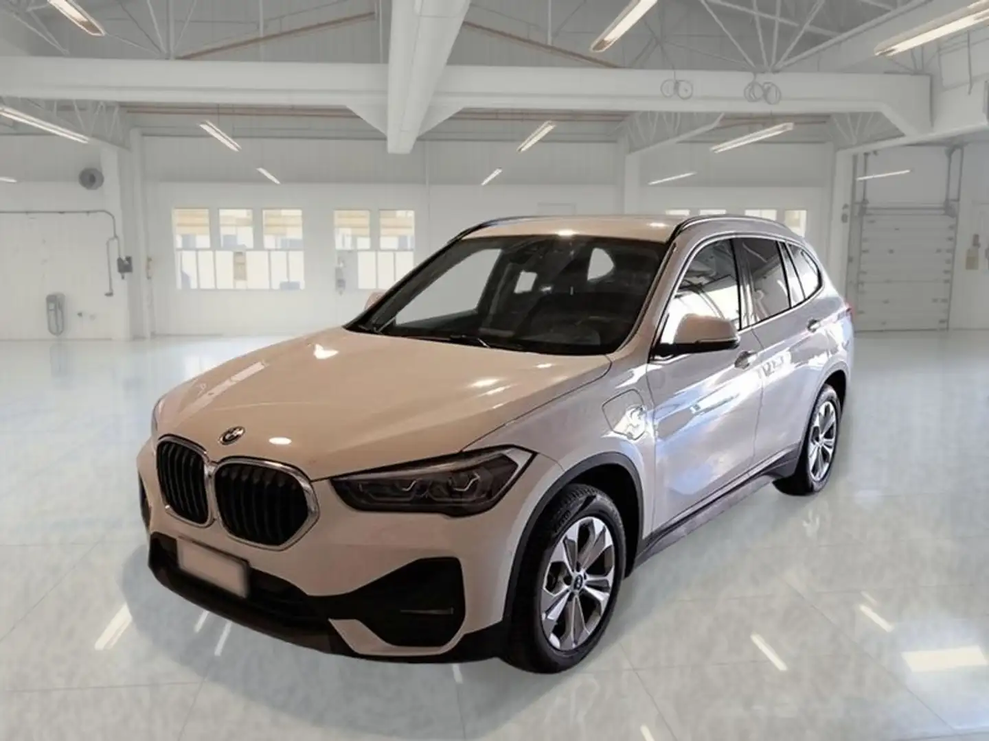 BMW X1 xDrive 25e Business Advantage automatico - 1