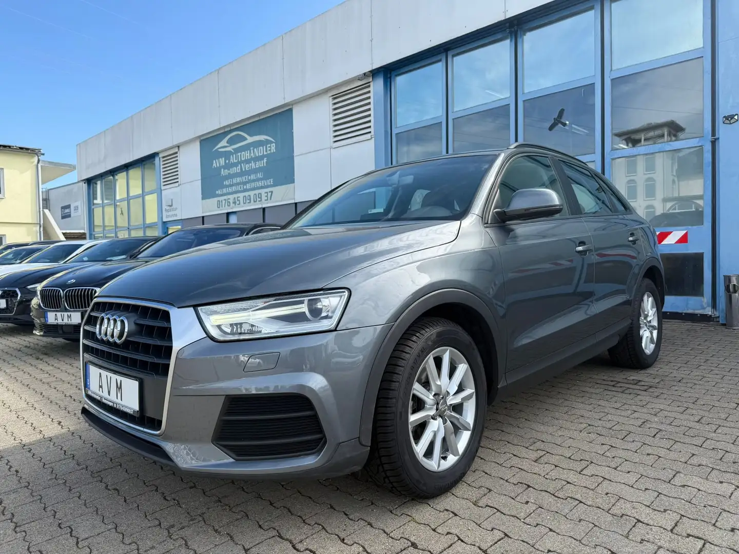 Audi Q3 Automatik, Navi, Keyless-Go, Sitzheizung Grau - 1