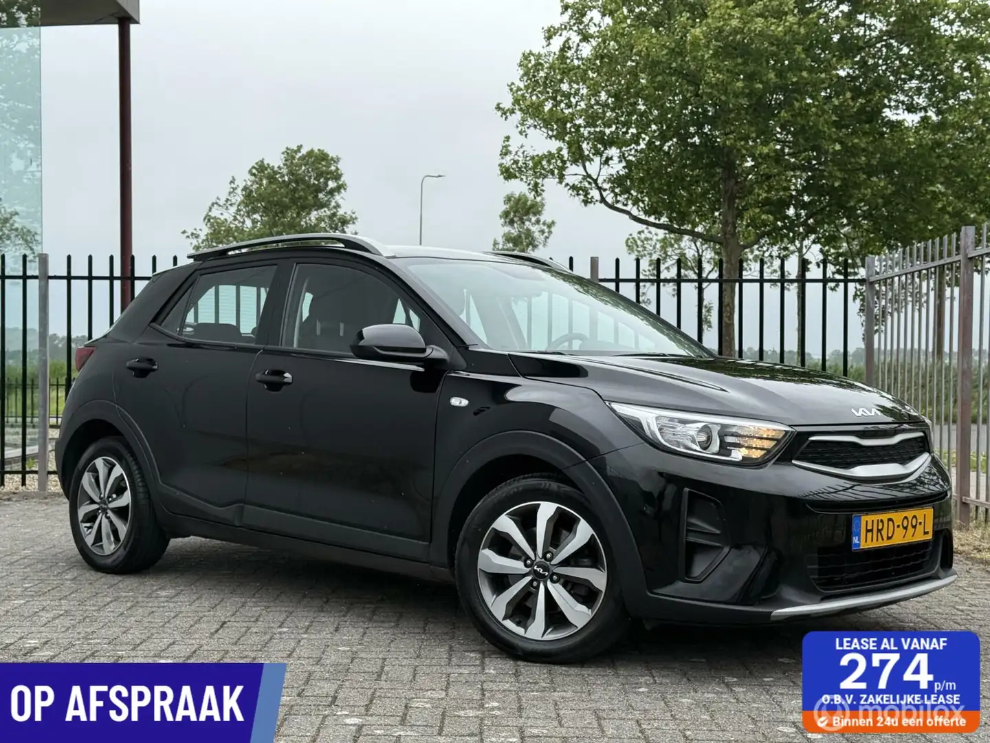 Kia Stonic 1.0 MHEV DynamicLine Airco | Garantie | Rijklaar Zwart - 1